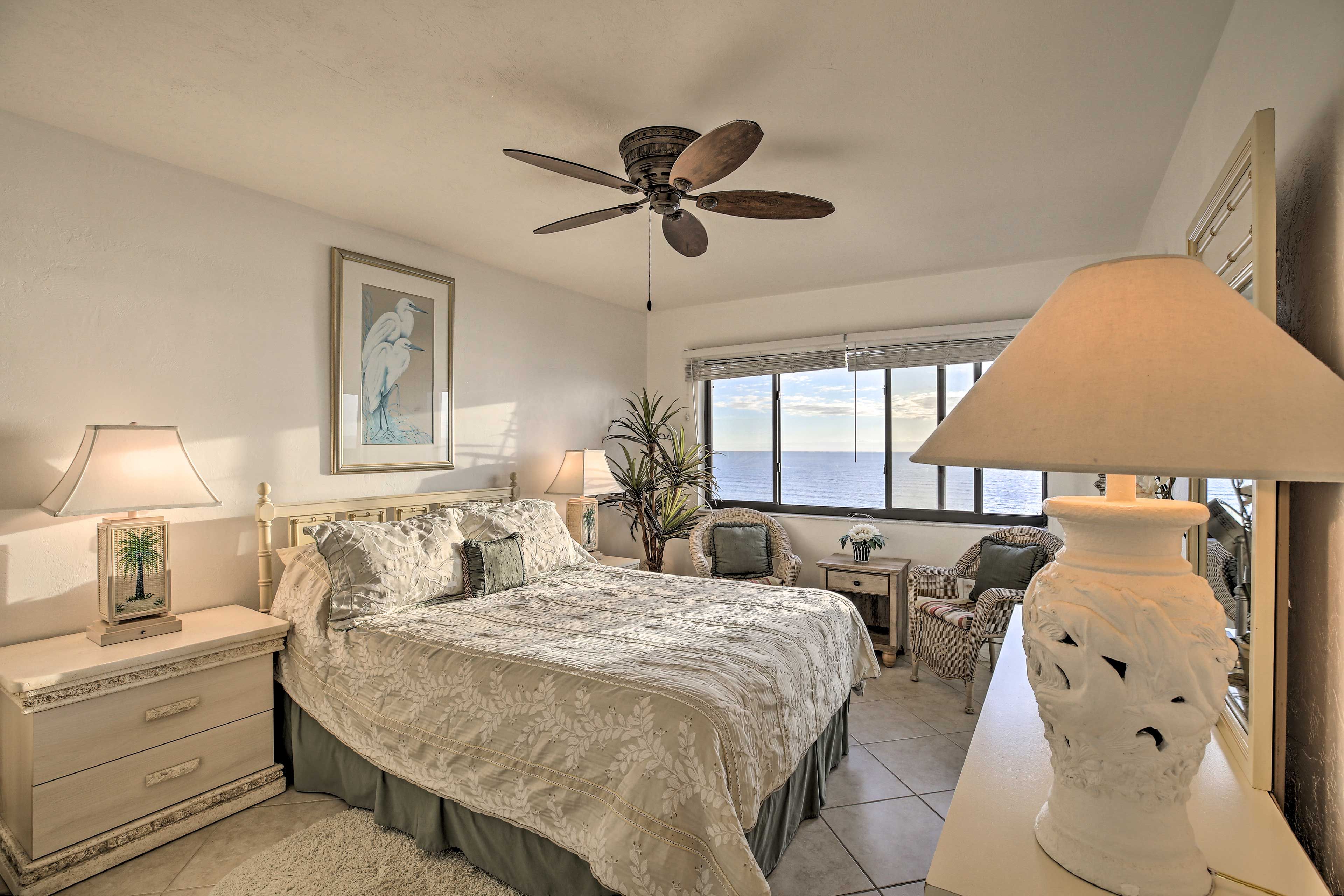 Bedroom 1 | Queen Bed | Linens Provided