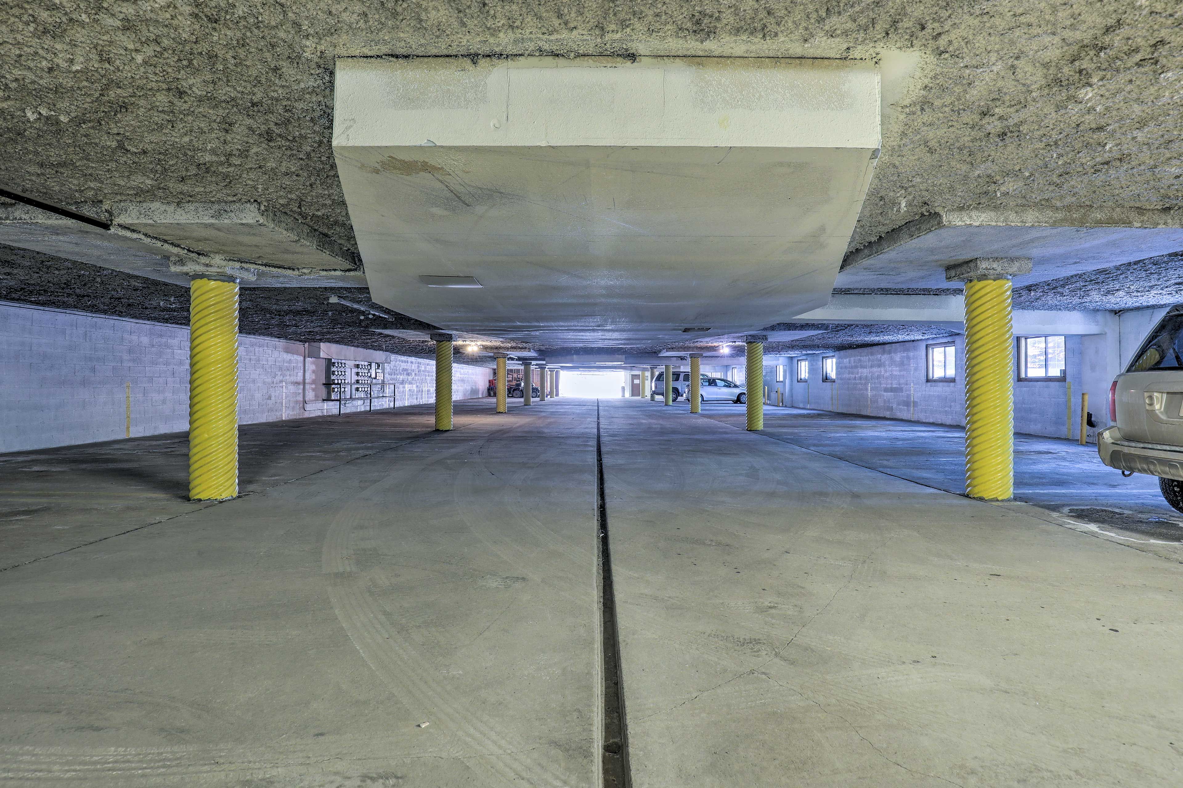 Parking | Community Garage (1 Vehicles) | Guest Parking Lot