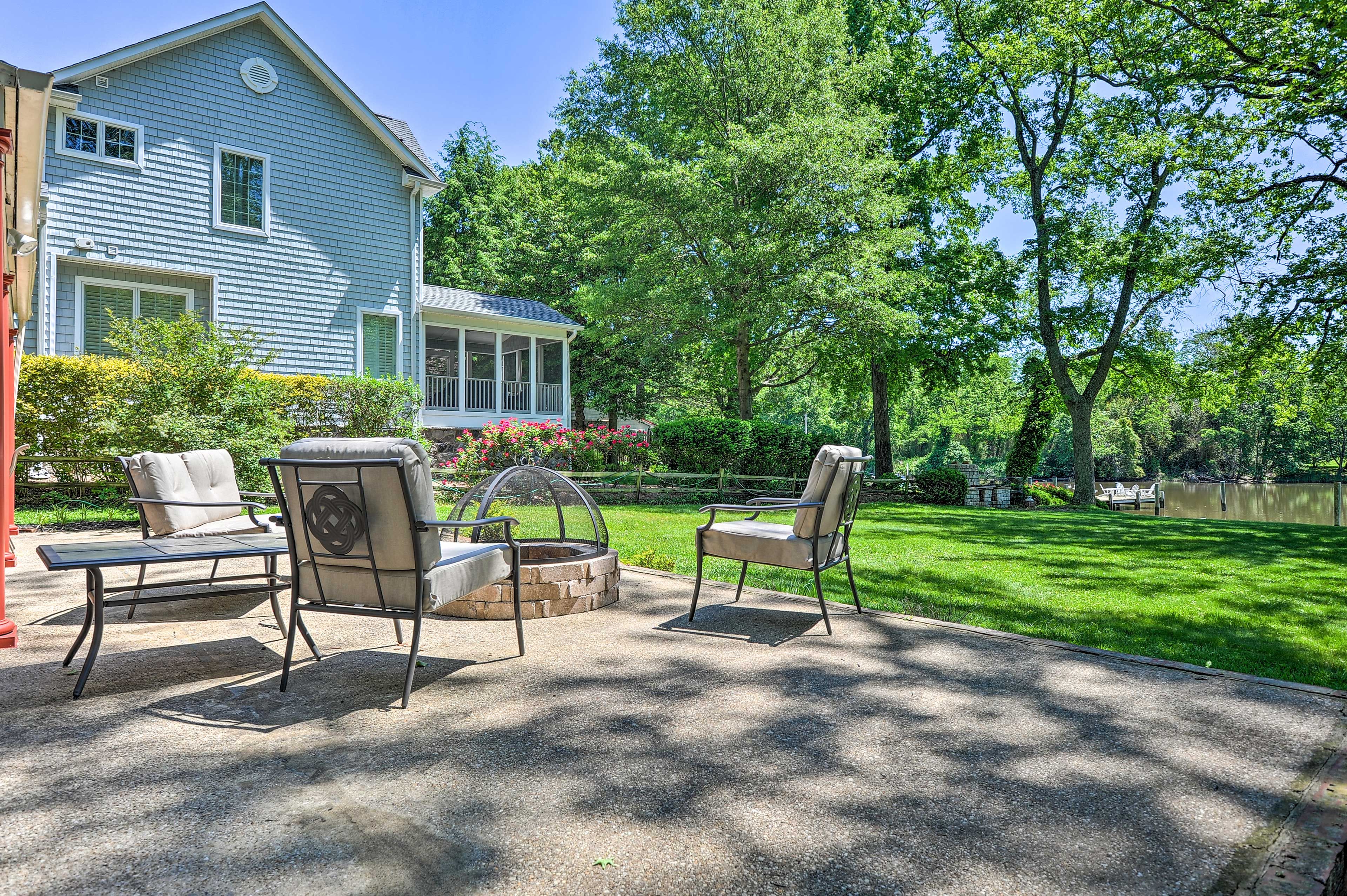 Annapolis Vacation Rental | 3BR | 1BA | Stairs Required | 1,400 Sq Ft