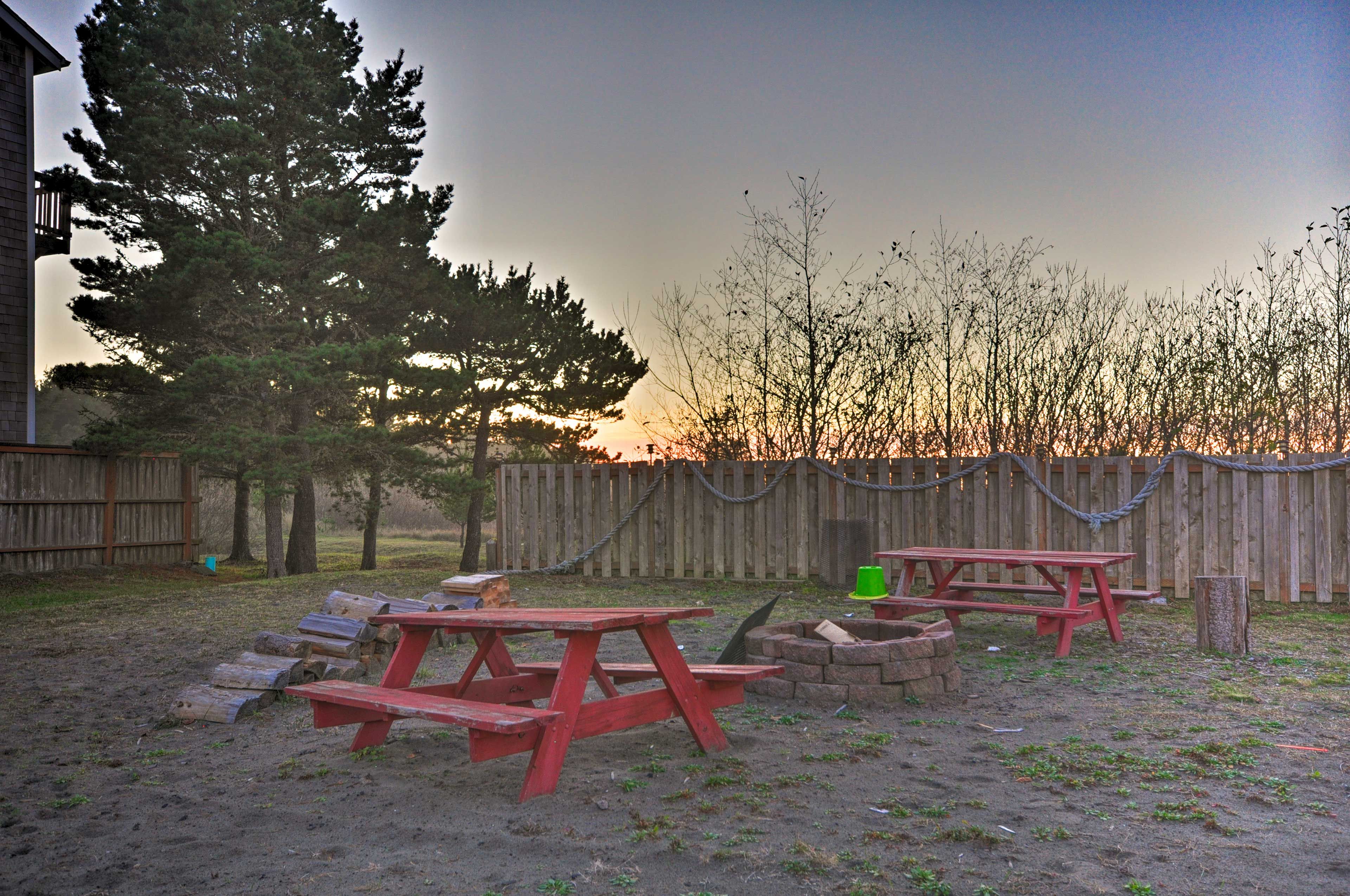 Shared Yard | Picnic Tables | Fire Pit Unavailable