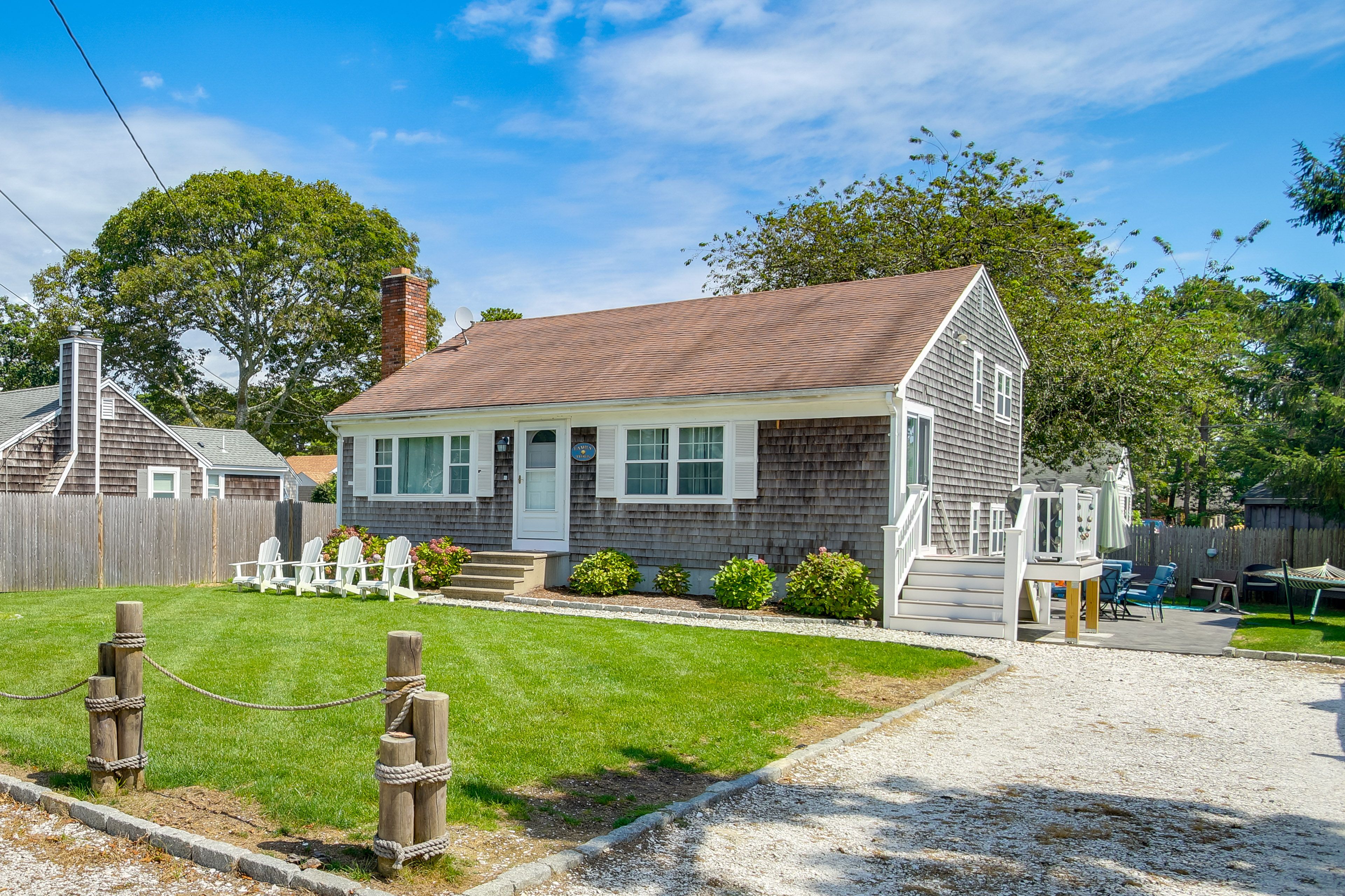 Parking | Driveway (2 Vehicles) | Home Front (2 Vehicles)