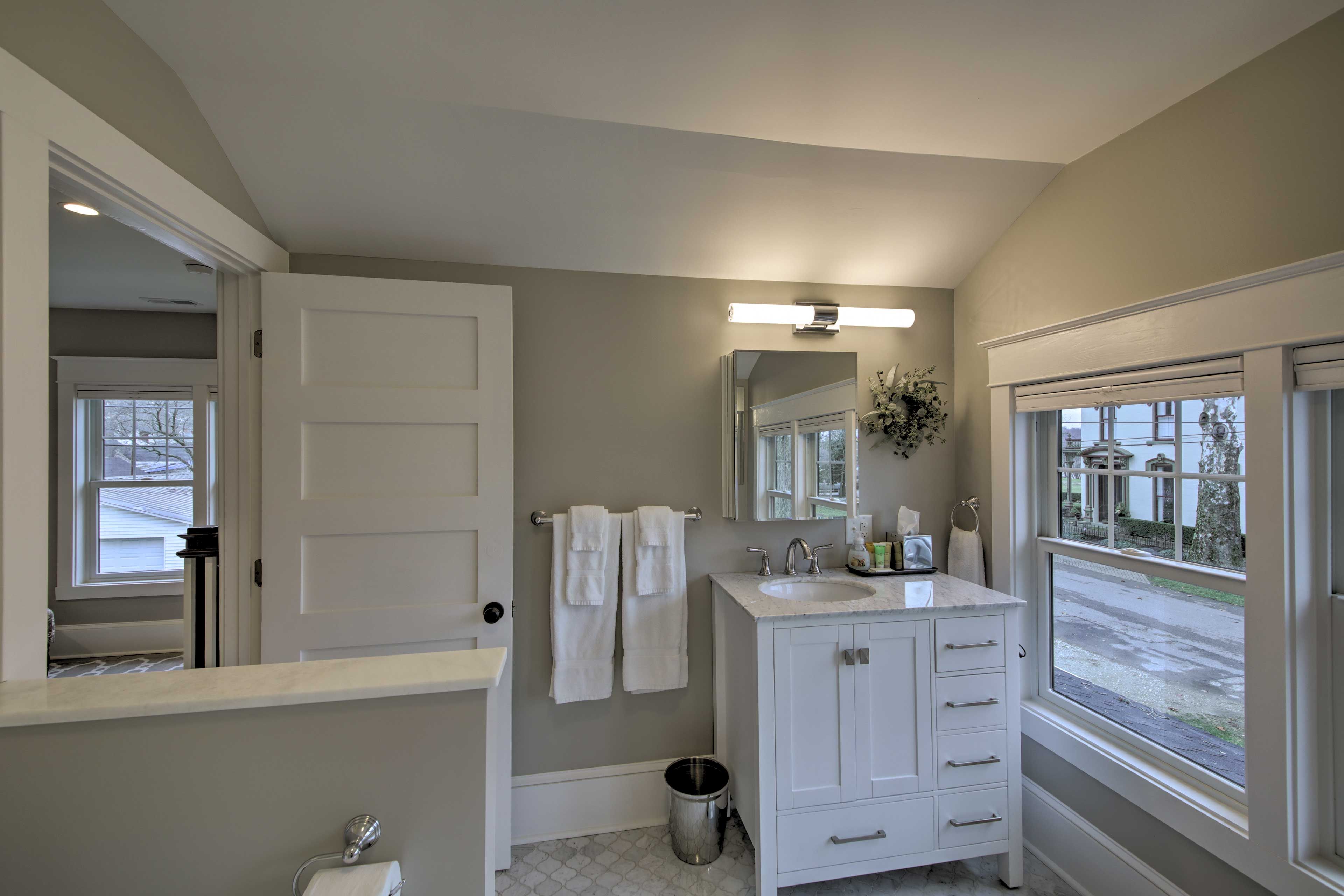 Full Bathroom