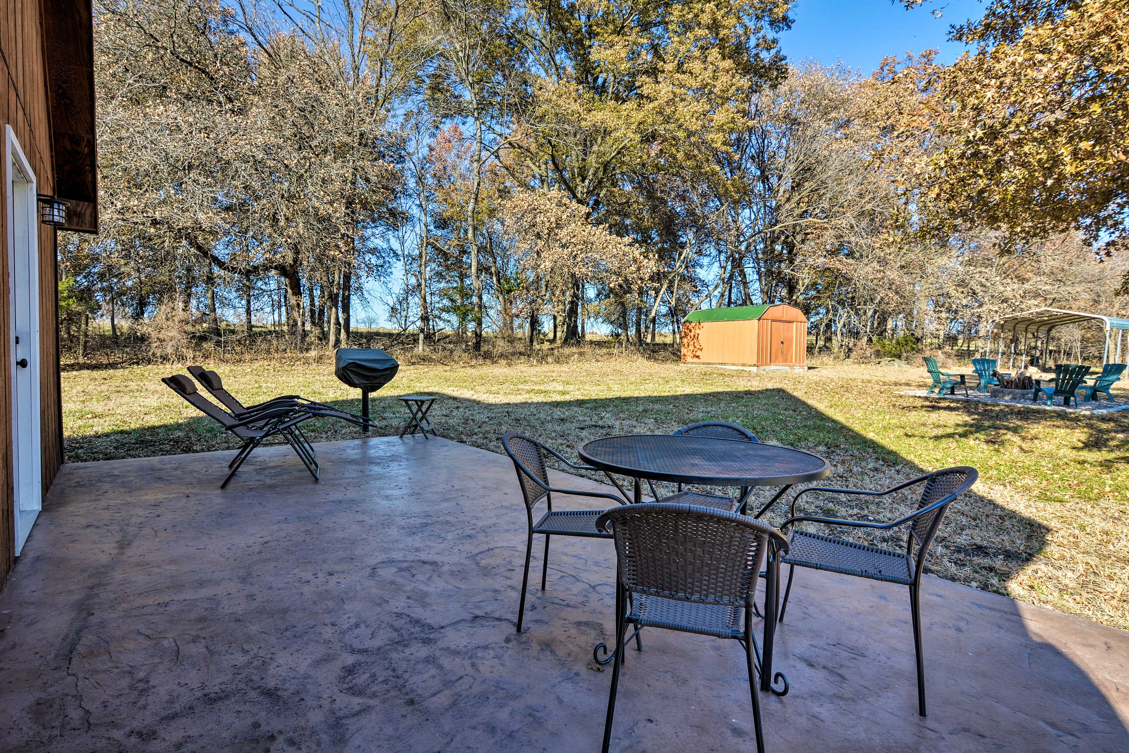 Patio | Charcoal Grill