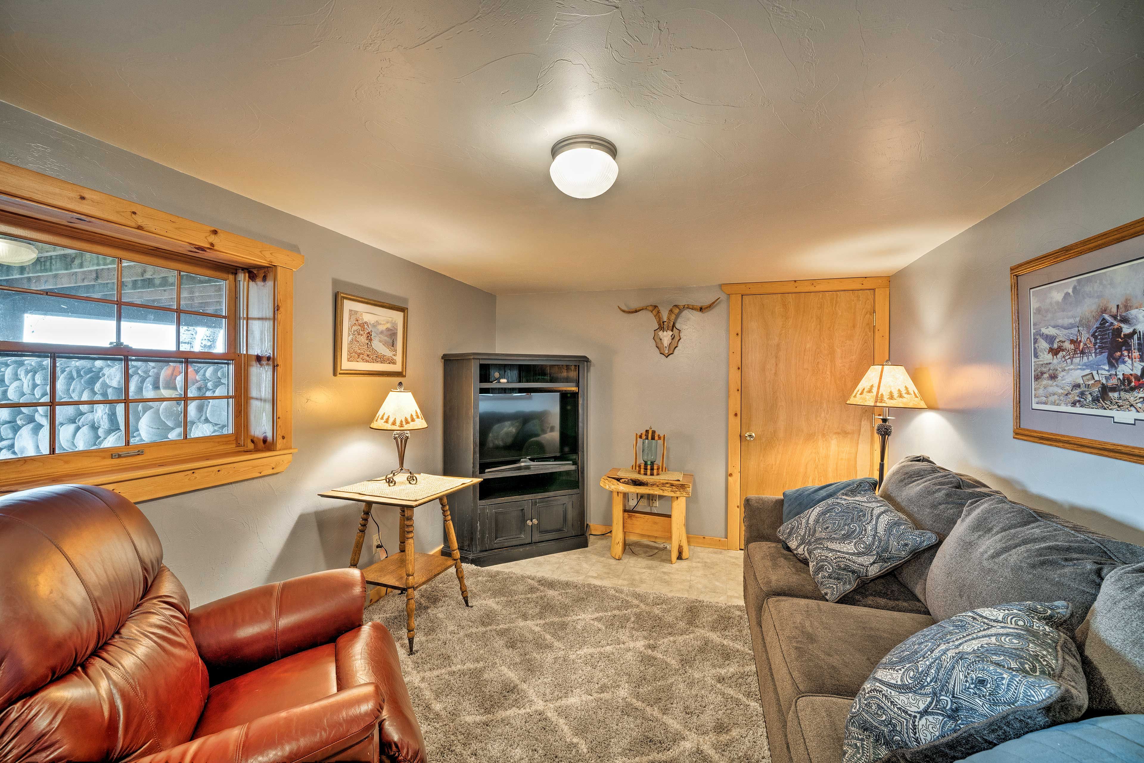 Game Room | Sleeper Sofa