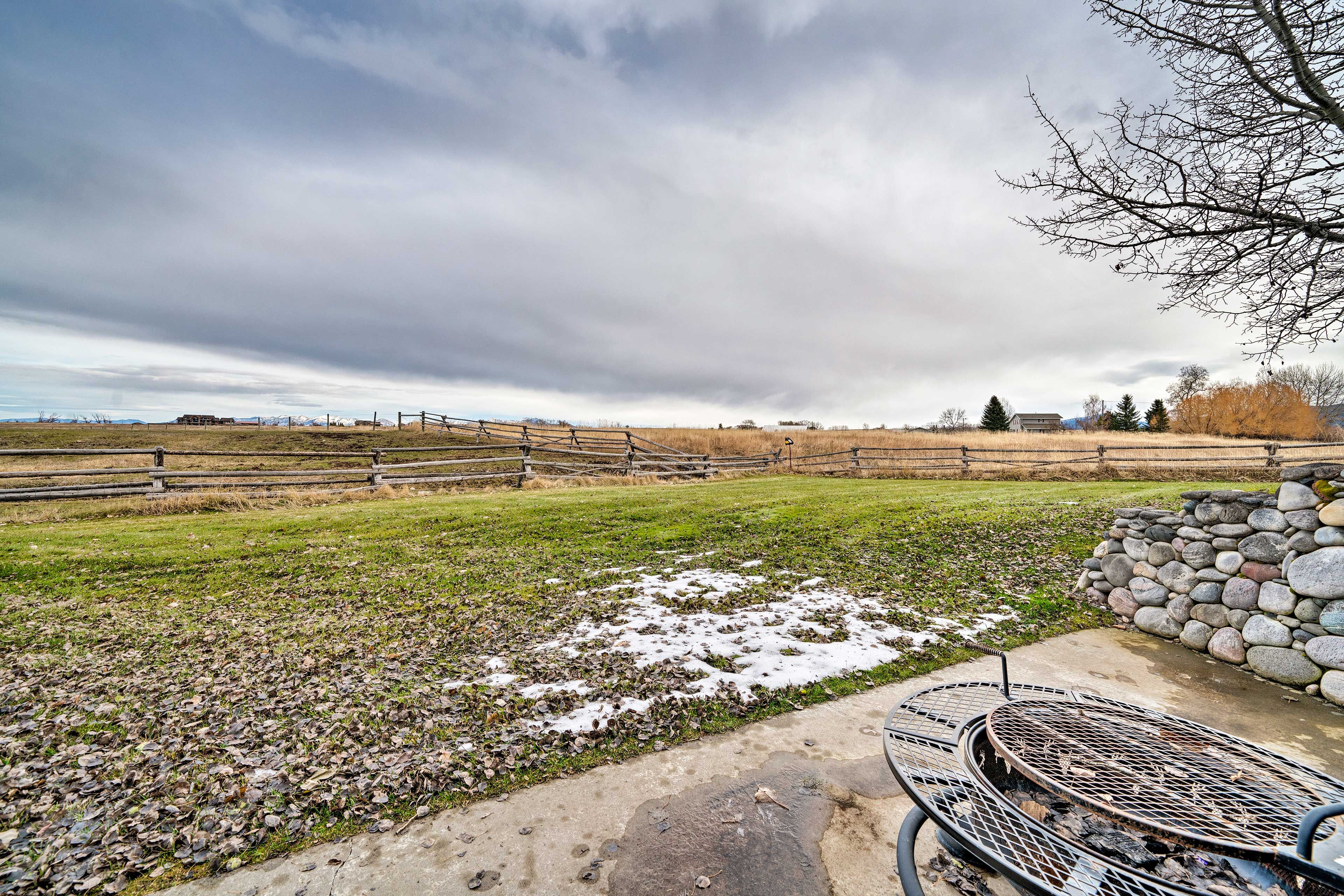Patio & Yard | Fire Pit
