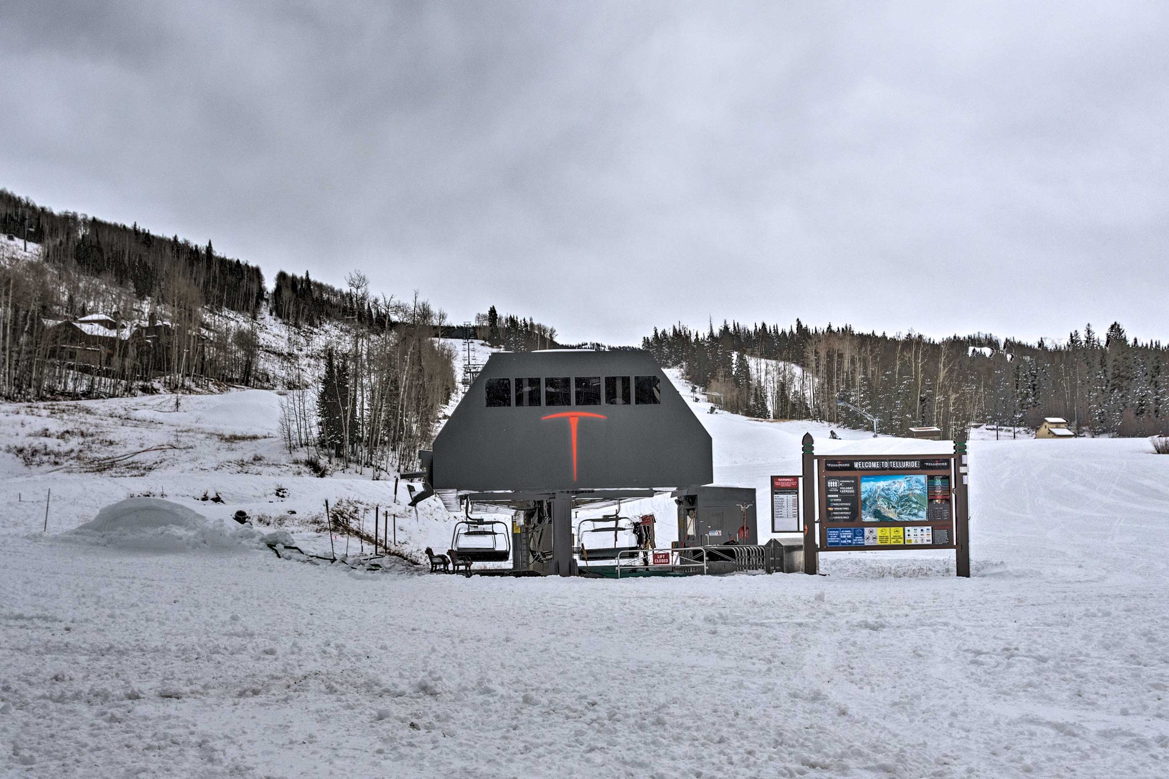 The slopes are right out your backdoor at this ski-in/ski-out retreat.