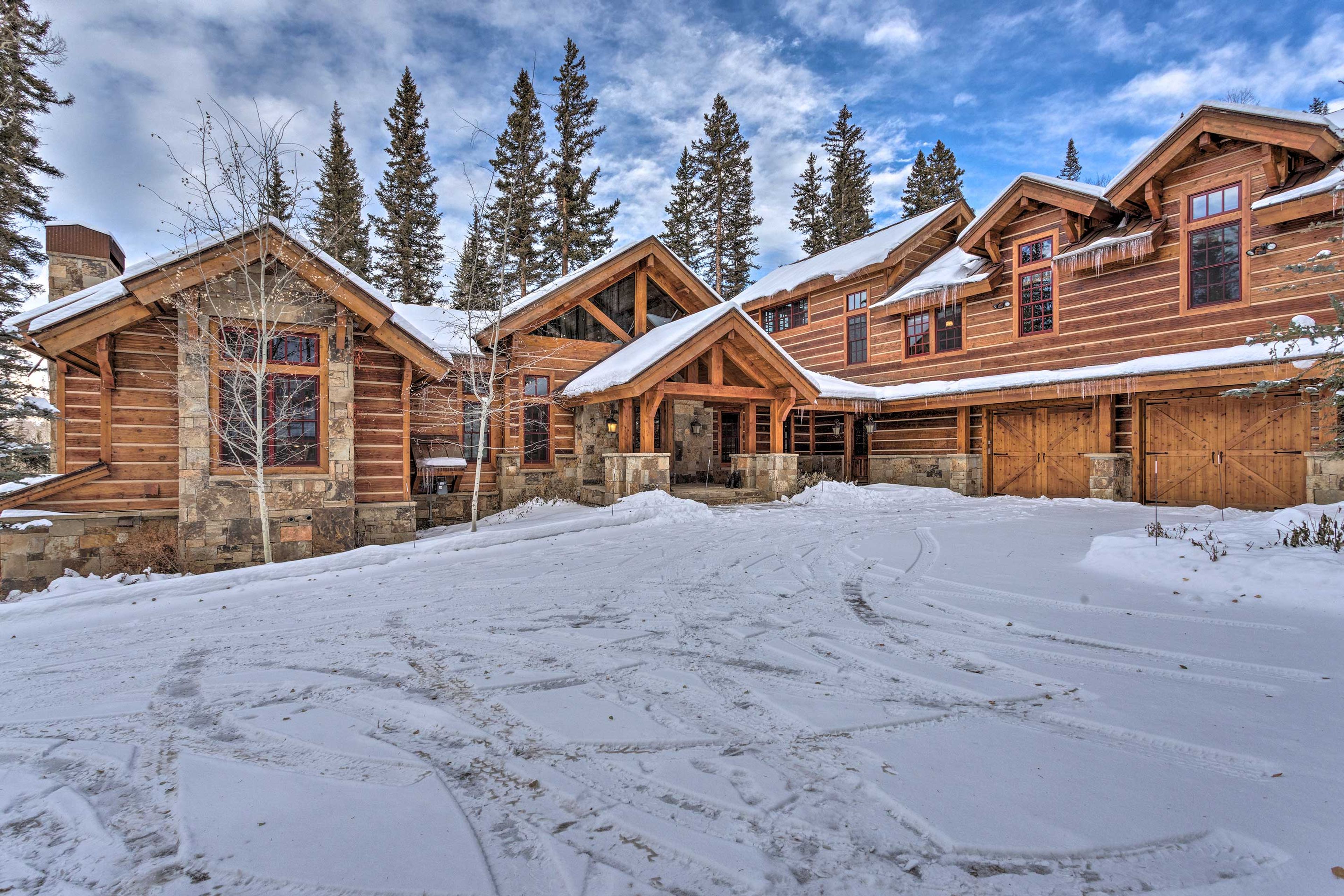 Enjoy 8,500 square feet of luxurious living space at this ski-in/ski-out home!