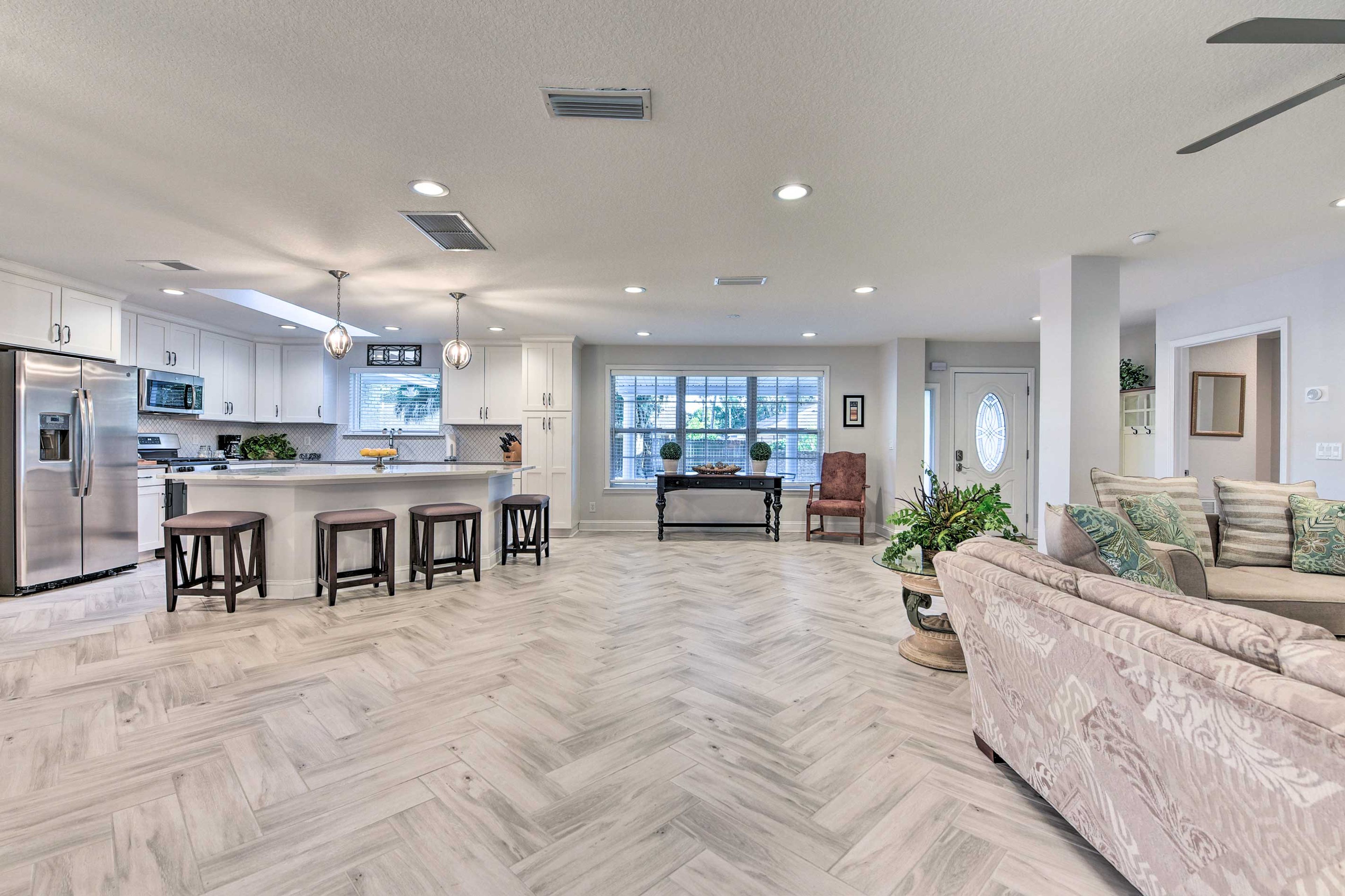 Free WiFi throughout this property makes keeping-up-to-date with friends easy.