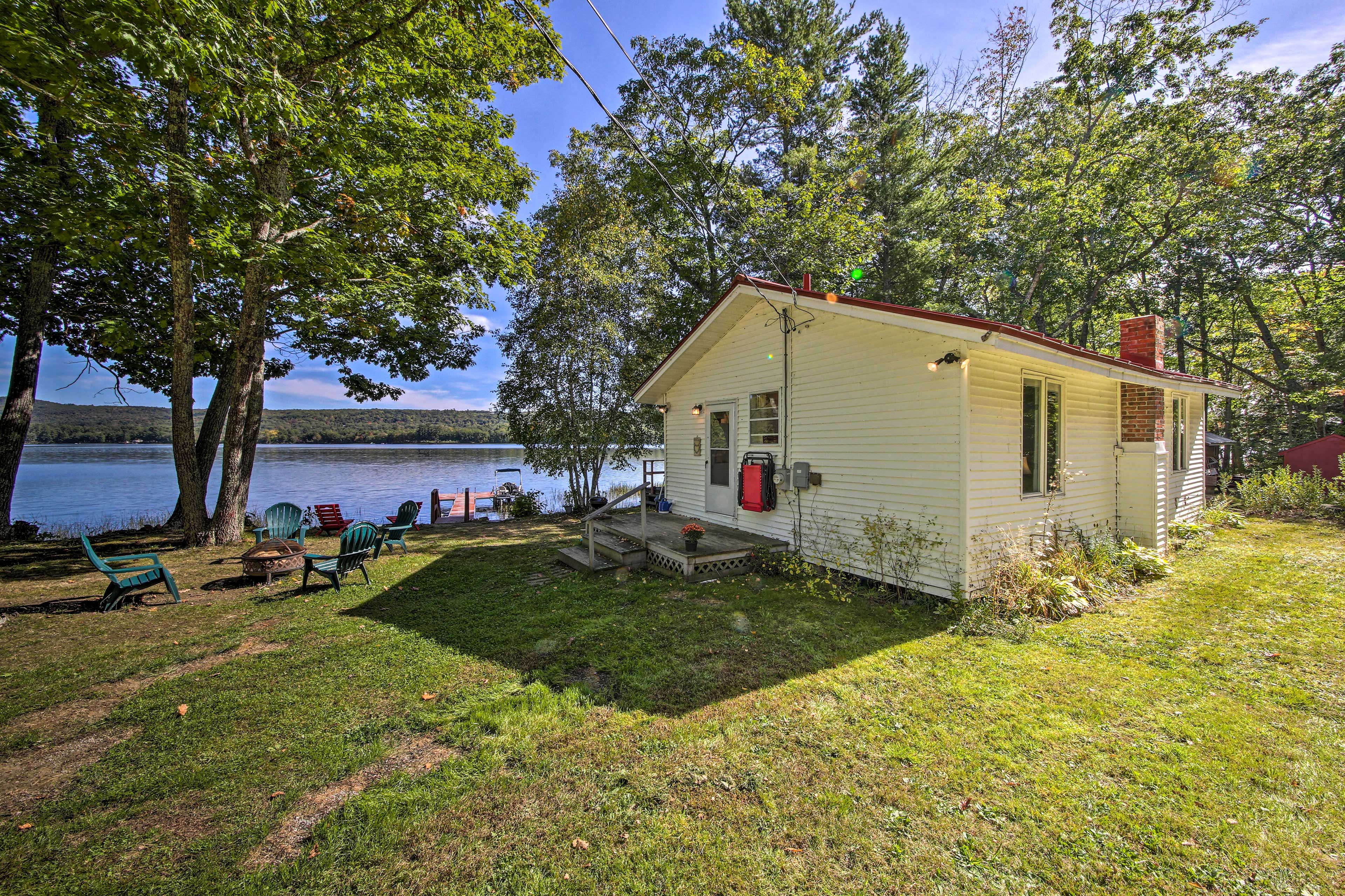 Cottage Exterior | Fire Pit