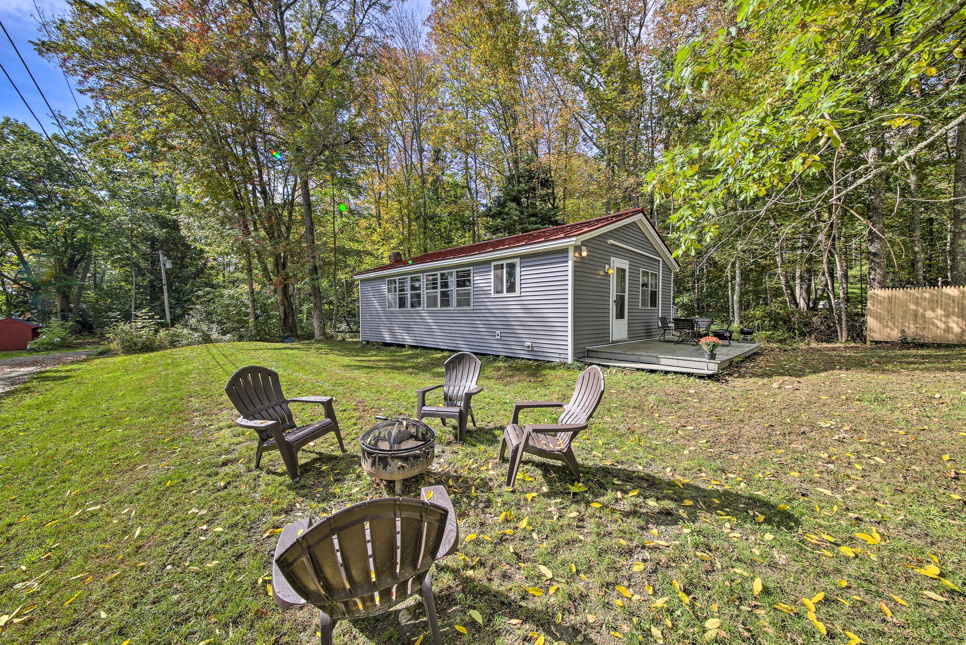 Cottage Exterior | 700 Sq Ft
