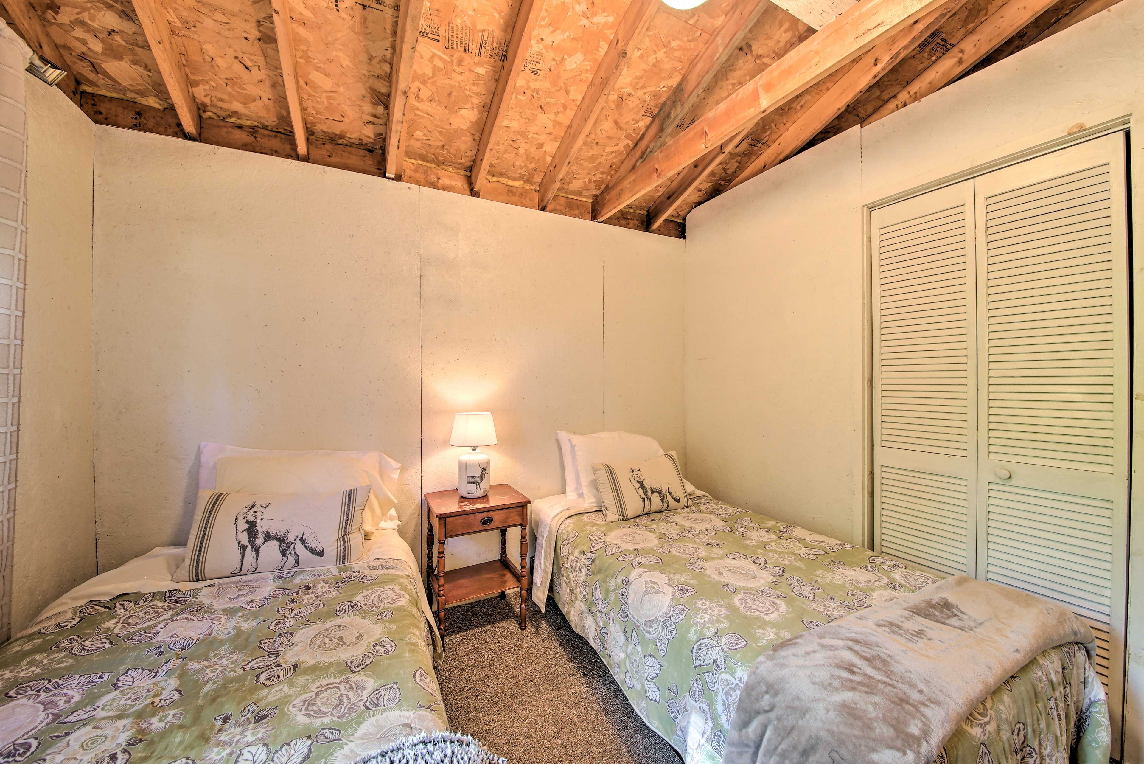 Bedroom 2 | Linens Provided