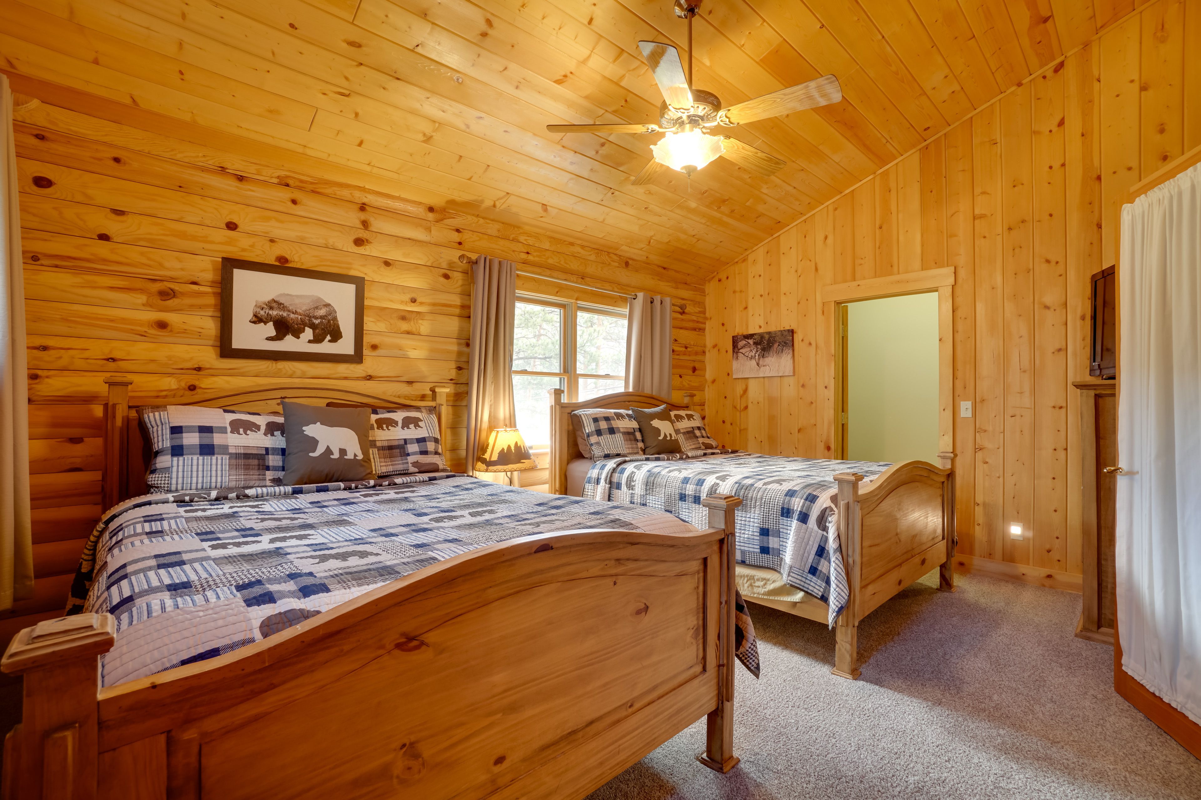 Bedroom 3 | 2 Queen Beds