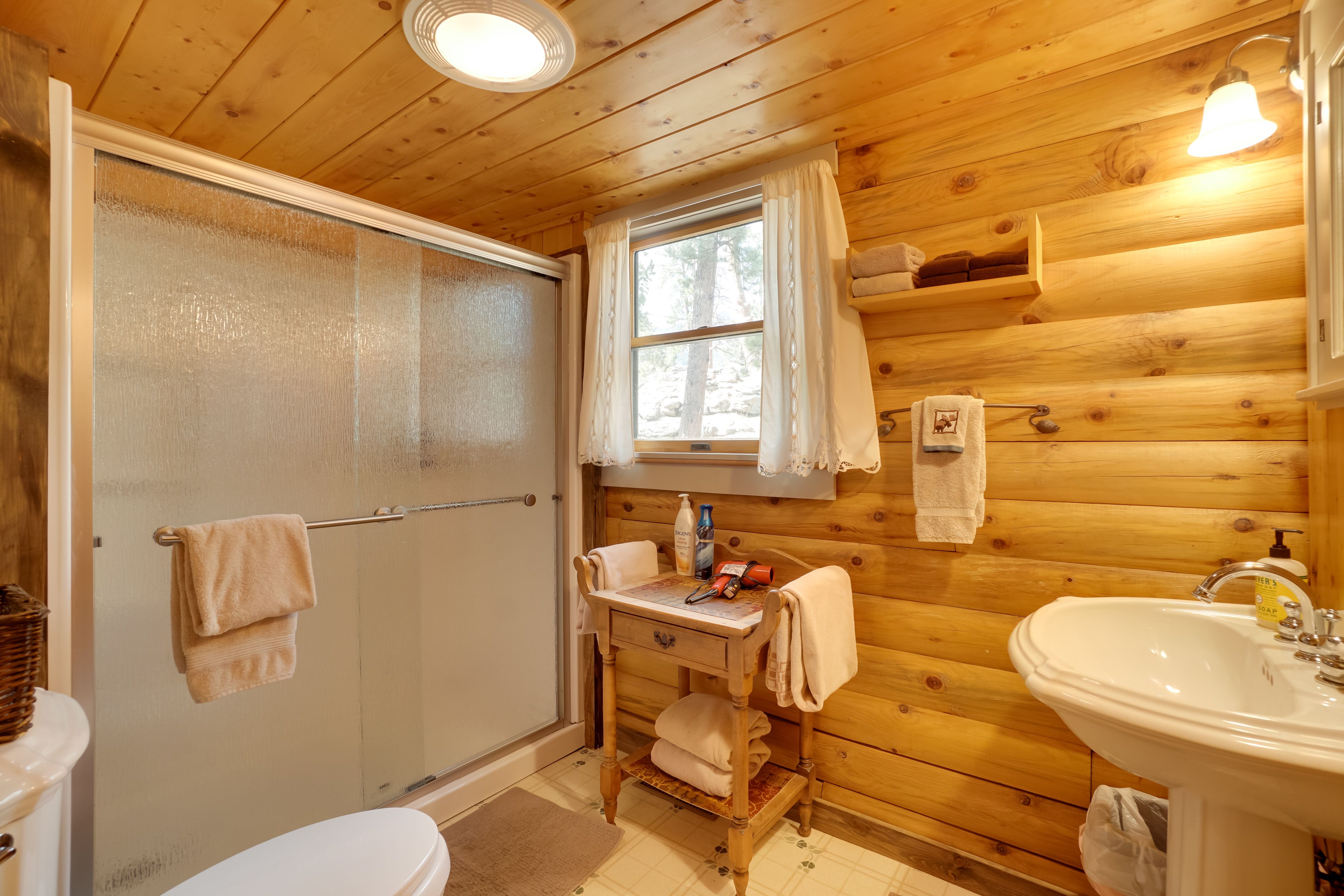 Bathroom | Complimentary Toiletries