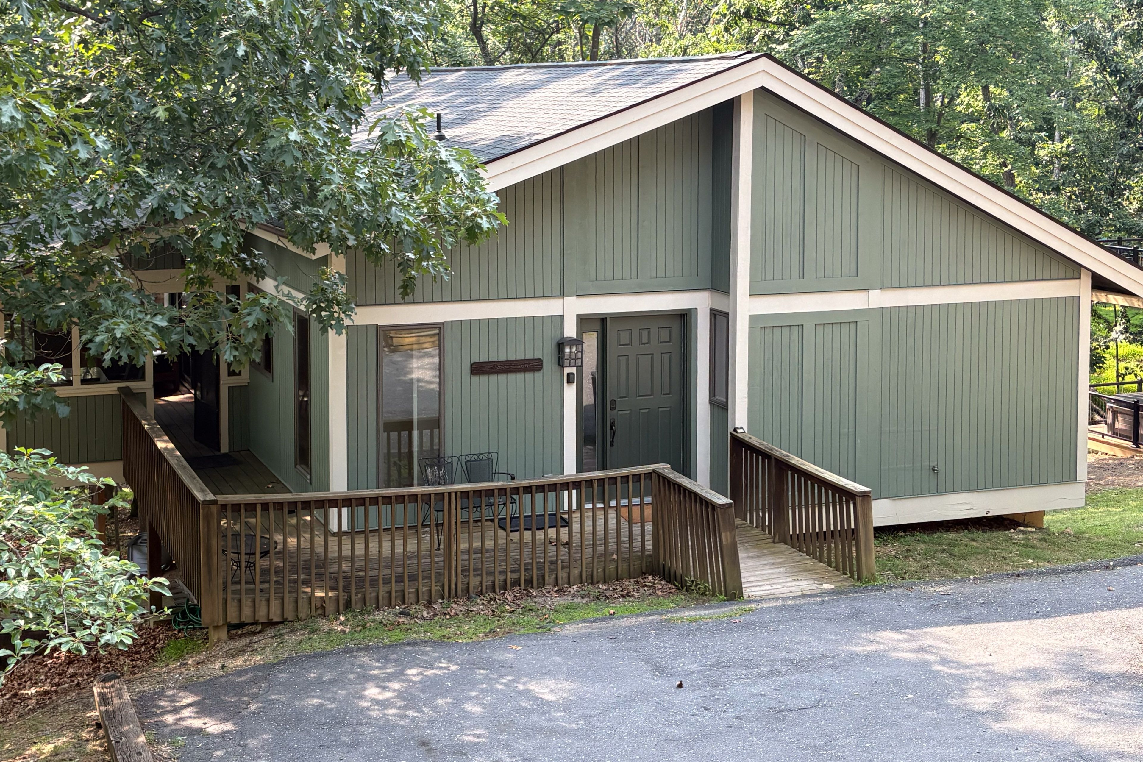 McGaheysville Vacation Rental | 5BR | 2BA | 2,142 Sq Ft | Step-Free Access