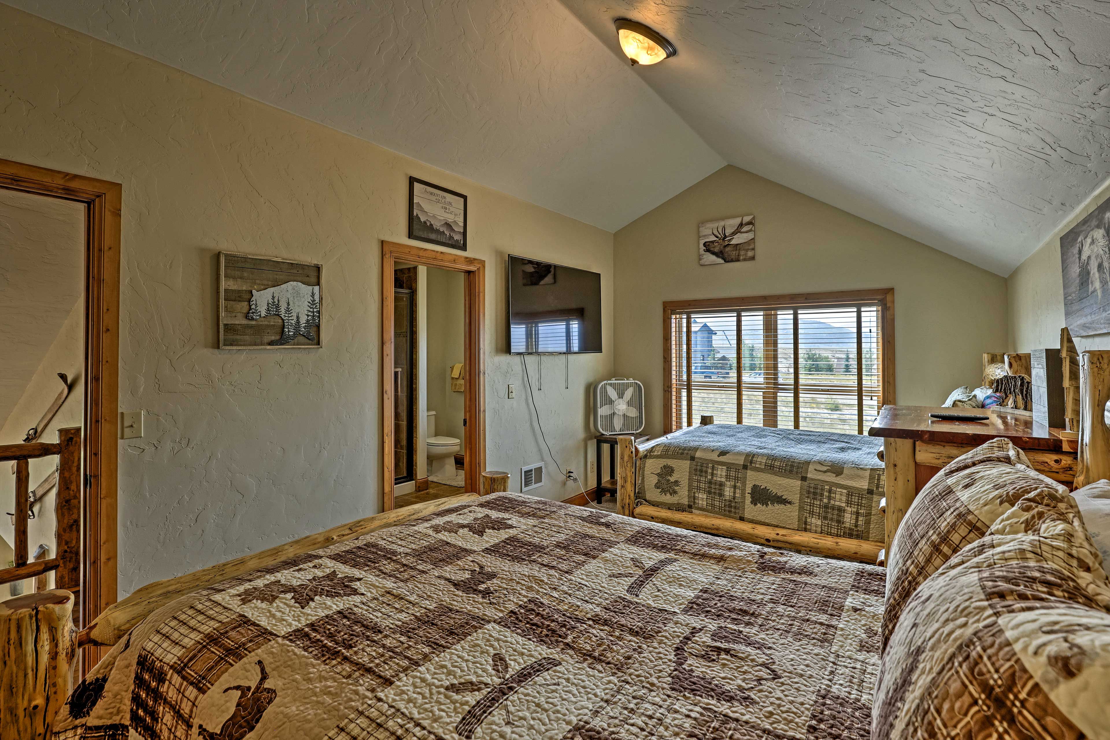 Bedroom 3 | Top Level | 2 Full Beds | Linens Provided