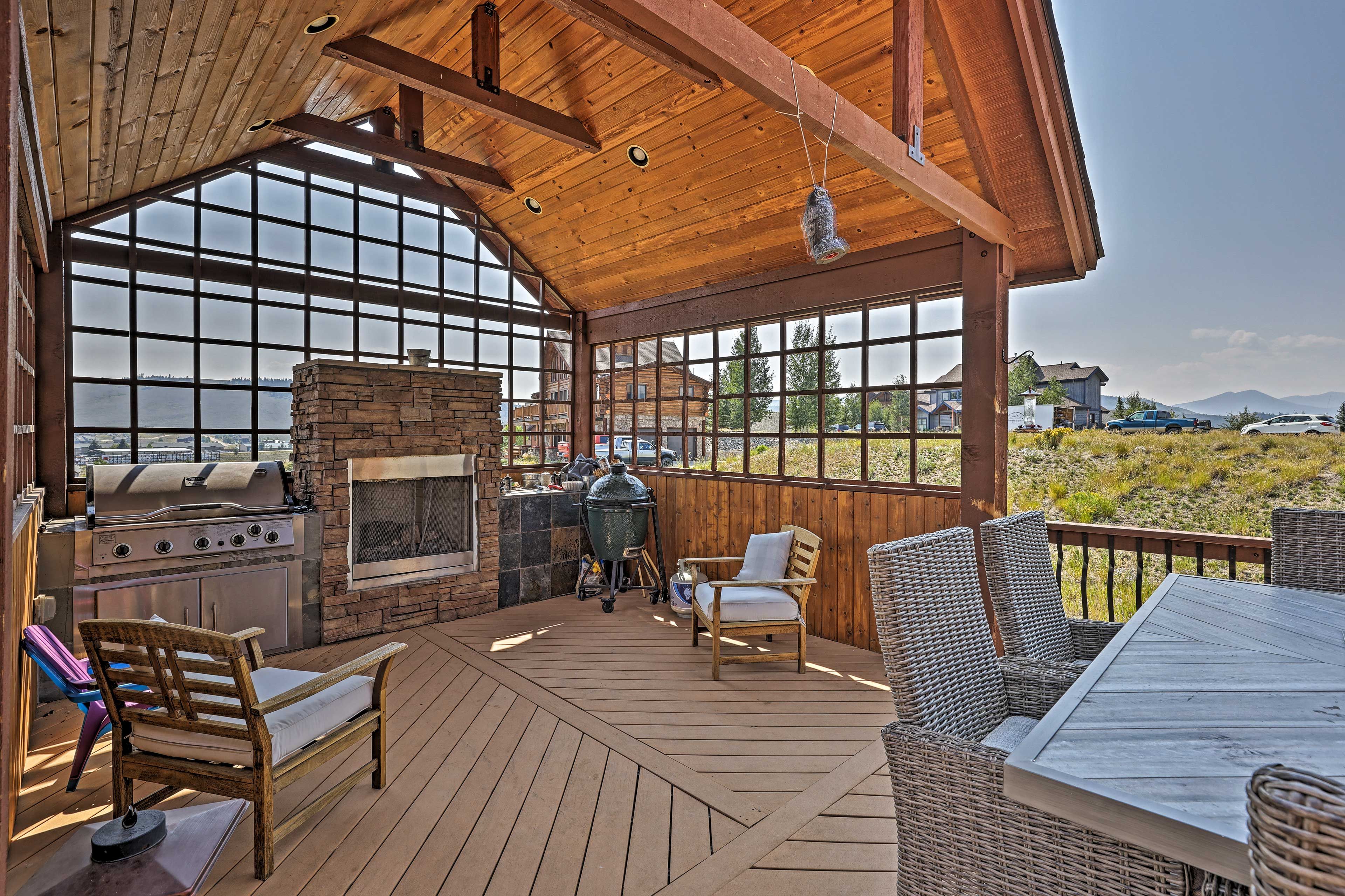Private Deck