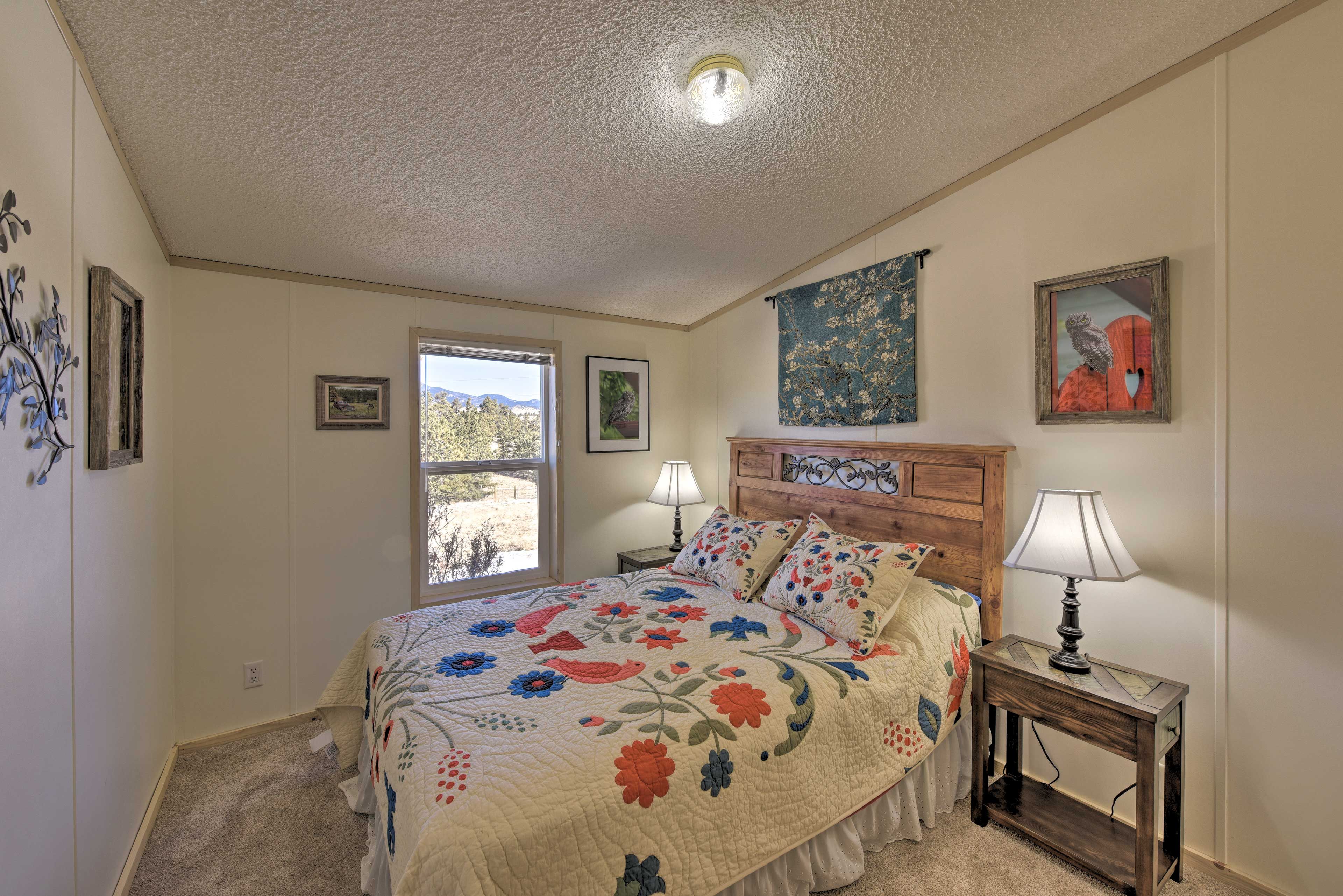 Share this queen bed with a loved one or sprawl out all by yourself!