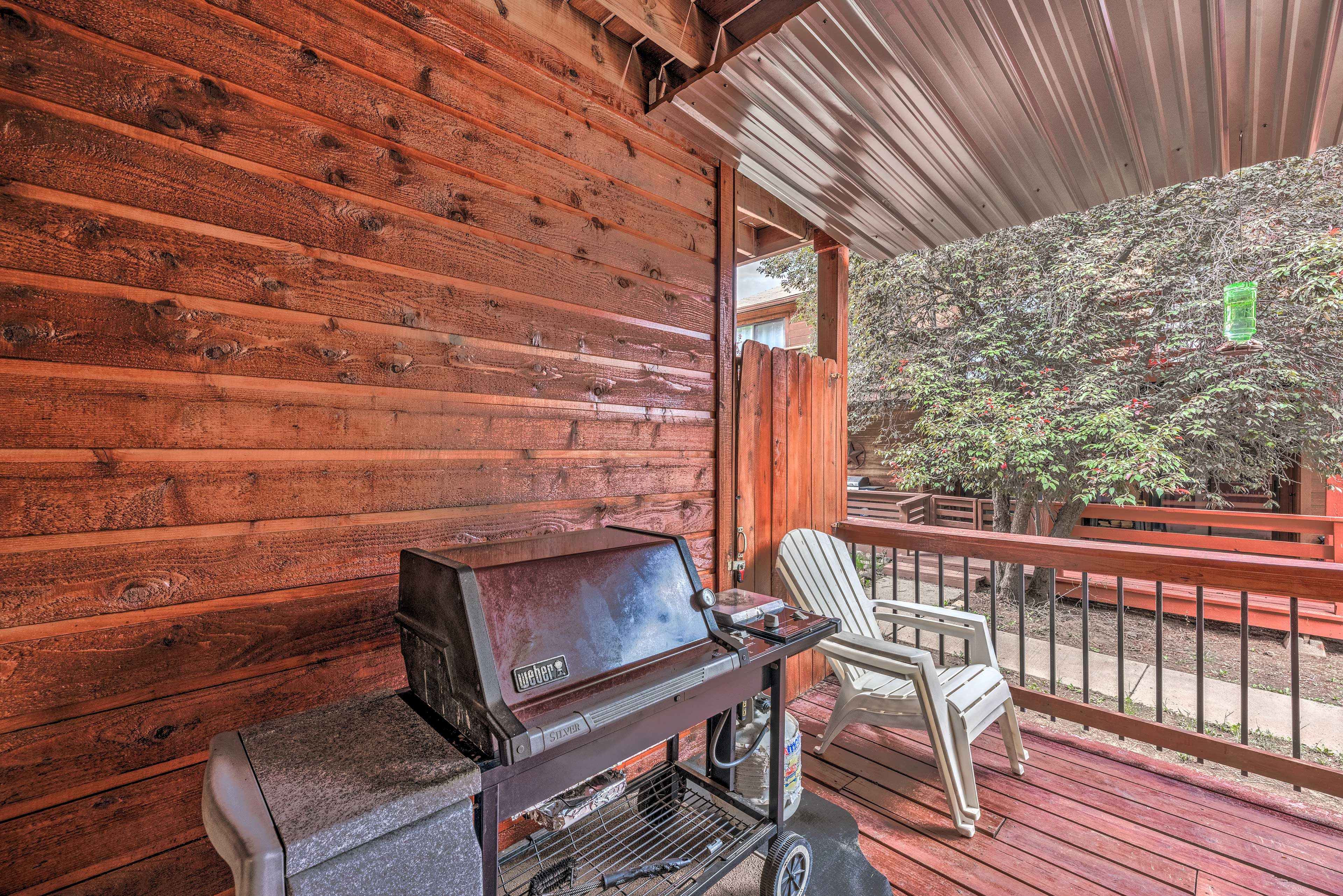 Private Deck | Gas Grill