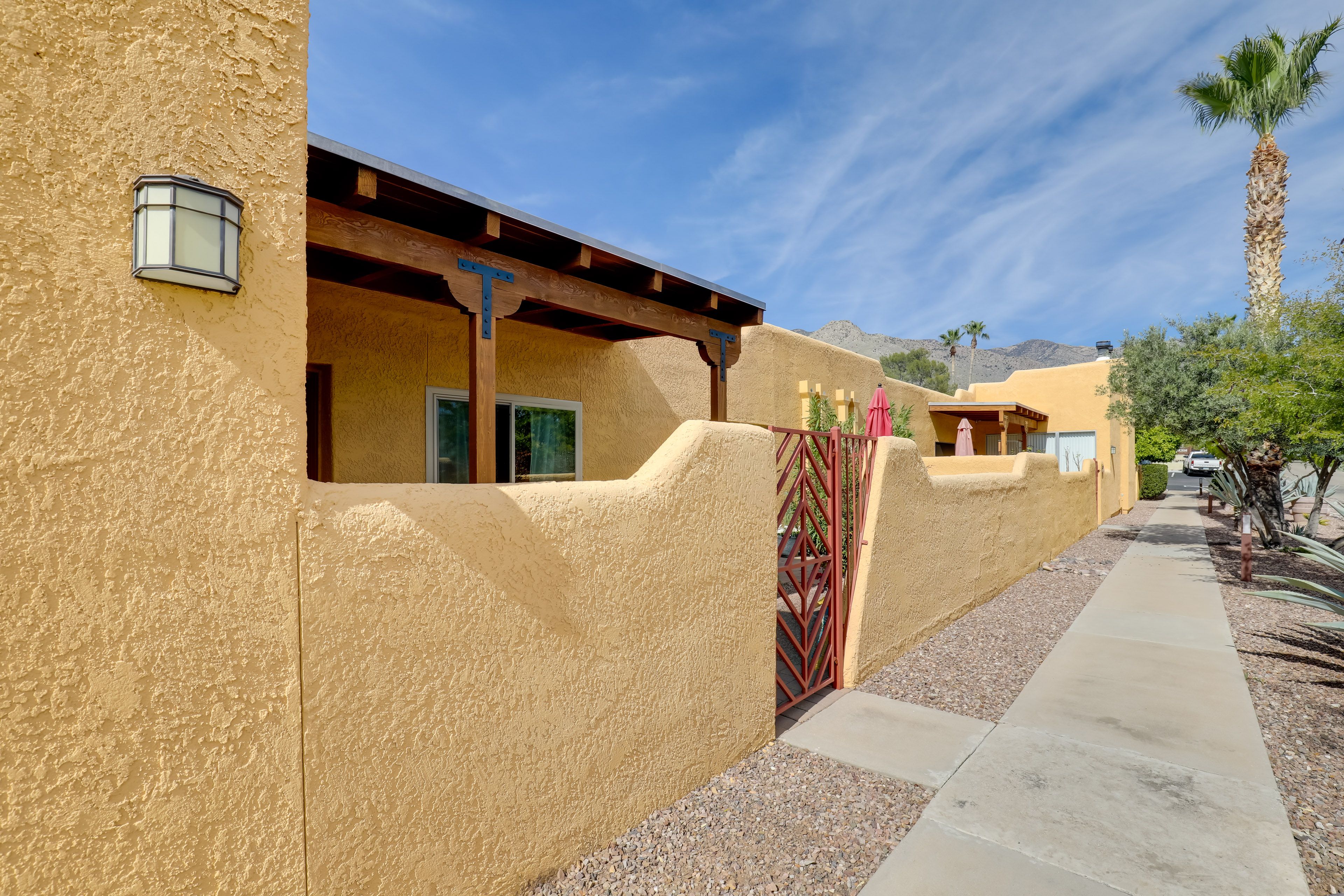 Exterior | Visitor Parking On-Site