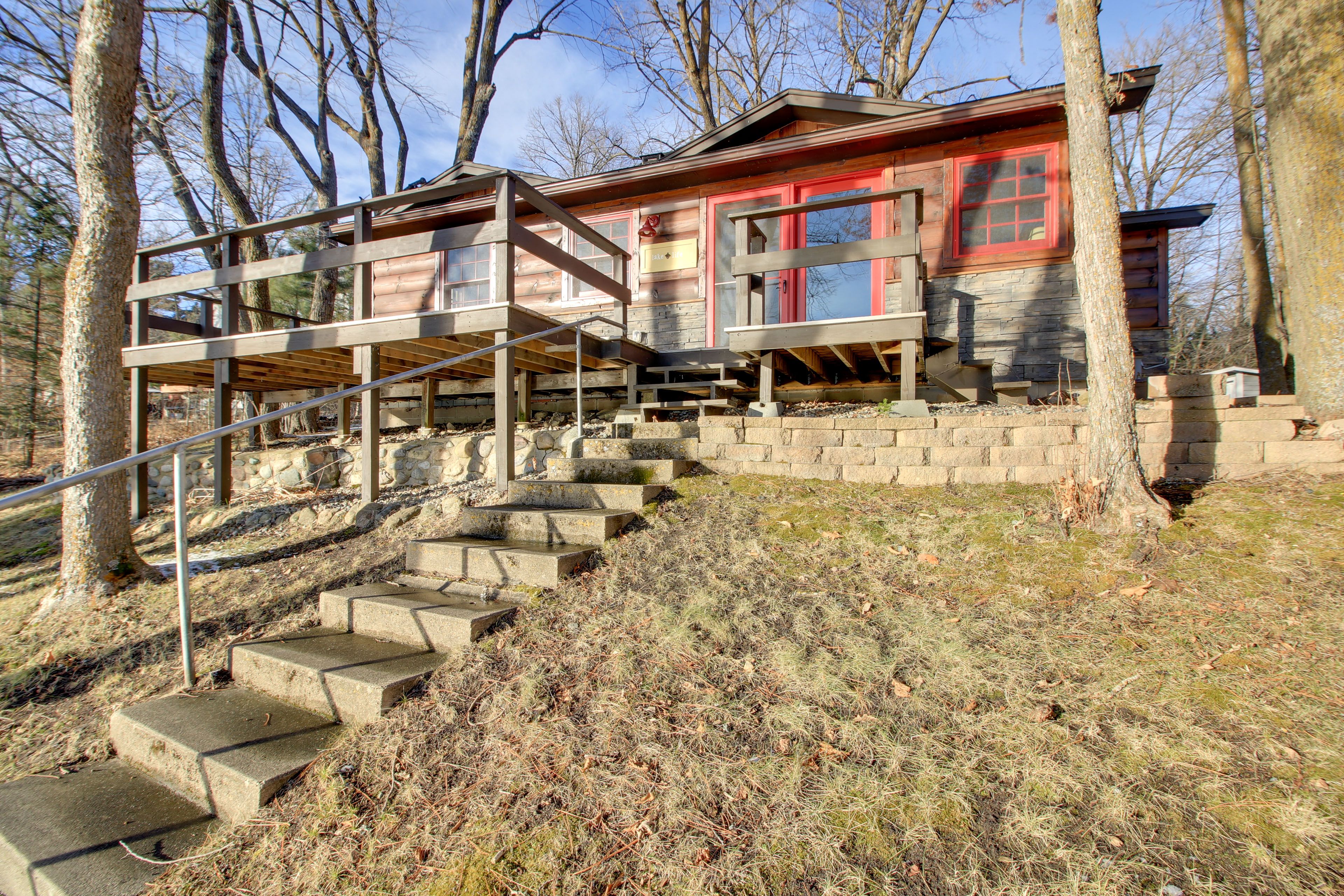 Deck | Lake Access