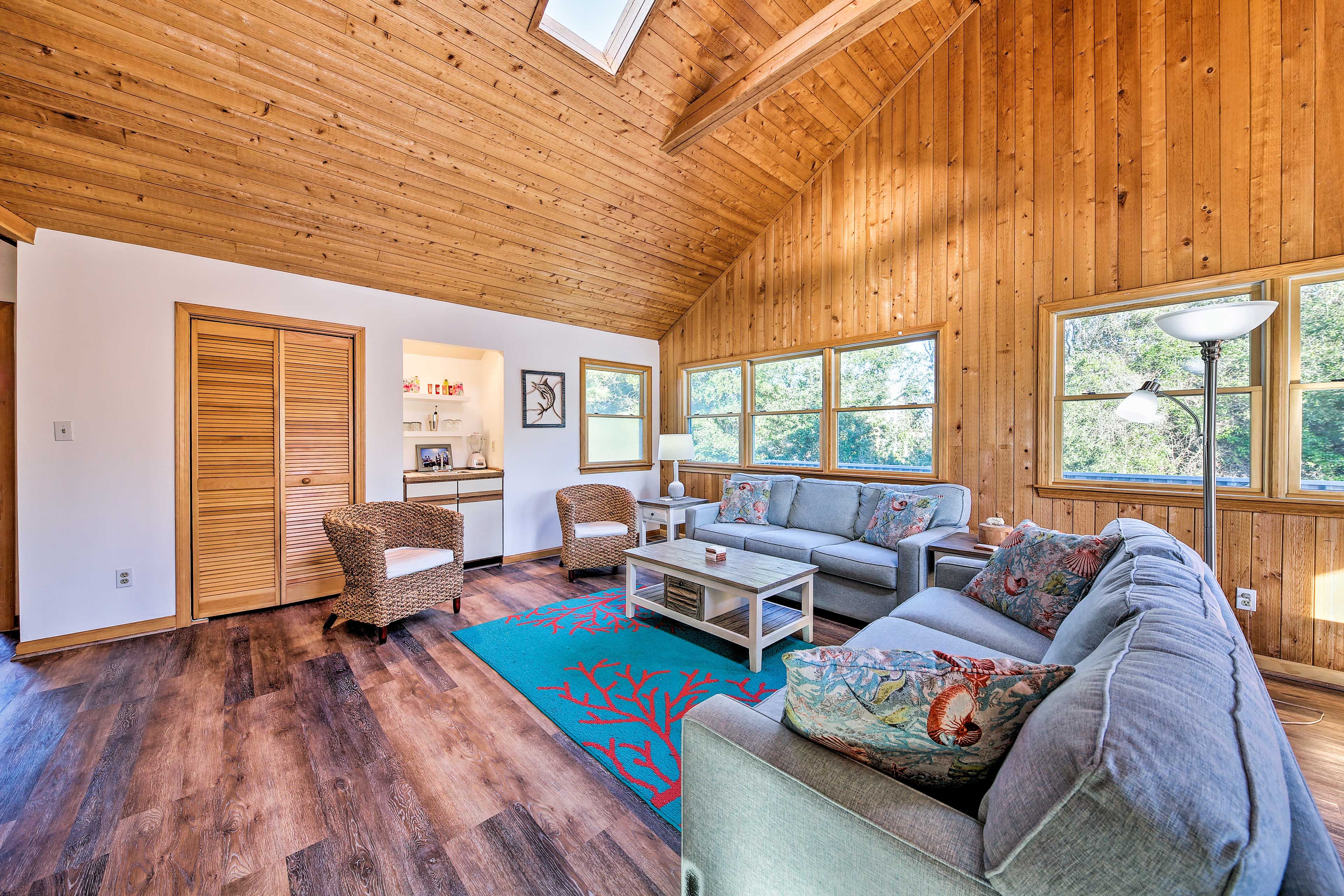 Living Room | Smart TV