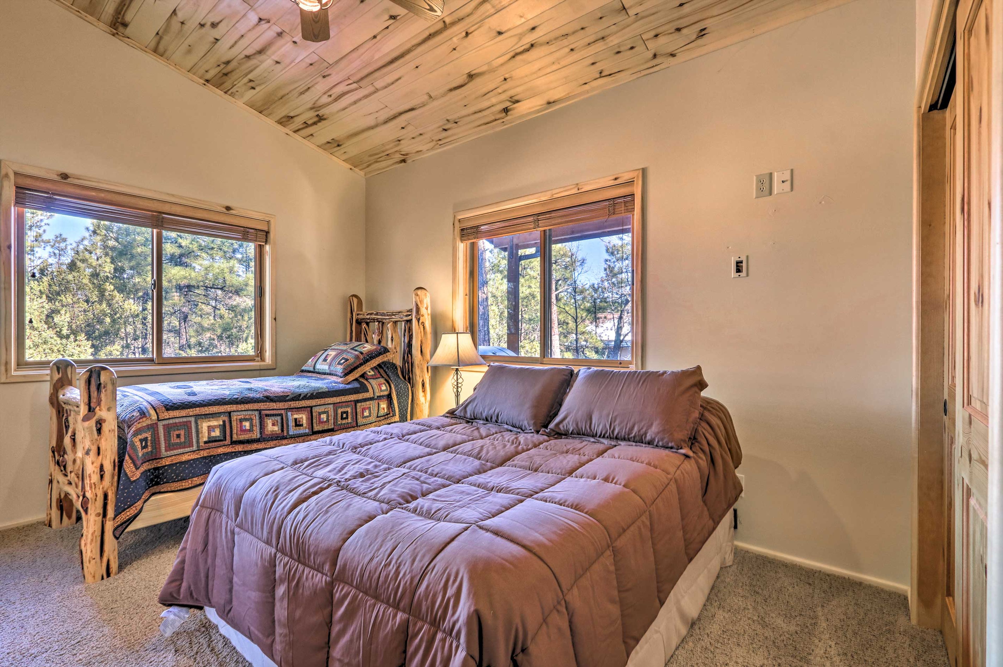 Bedroom 3 | Full Bed, Twin Bed