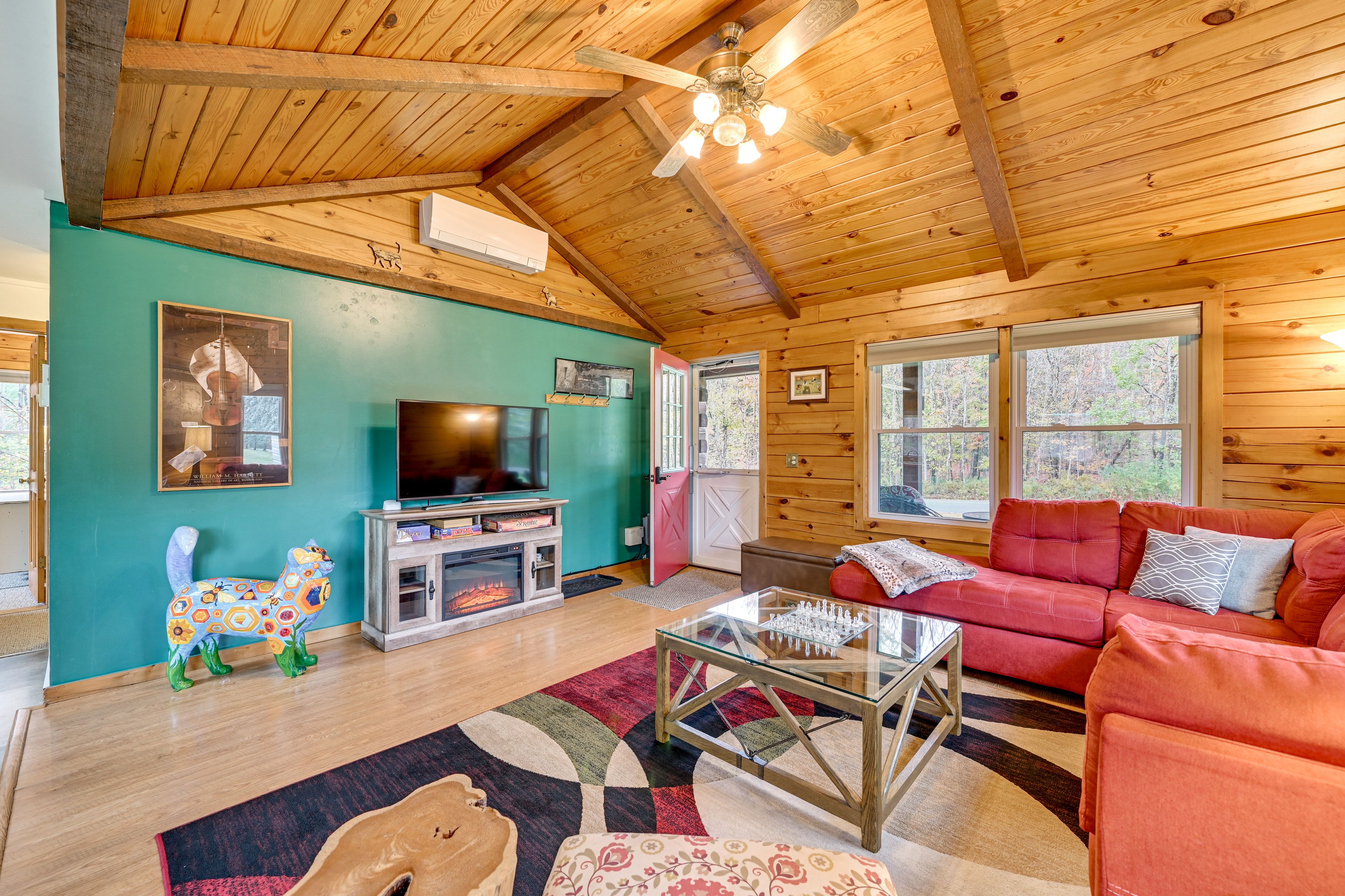 Living Room | Free WiFi | Smart TV | Electric Heating