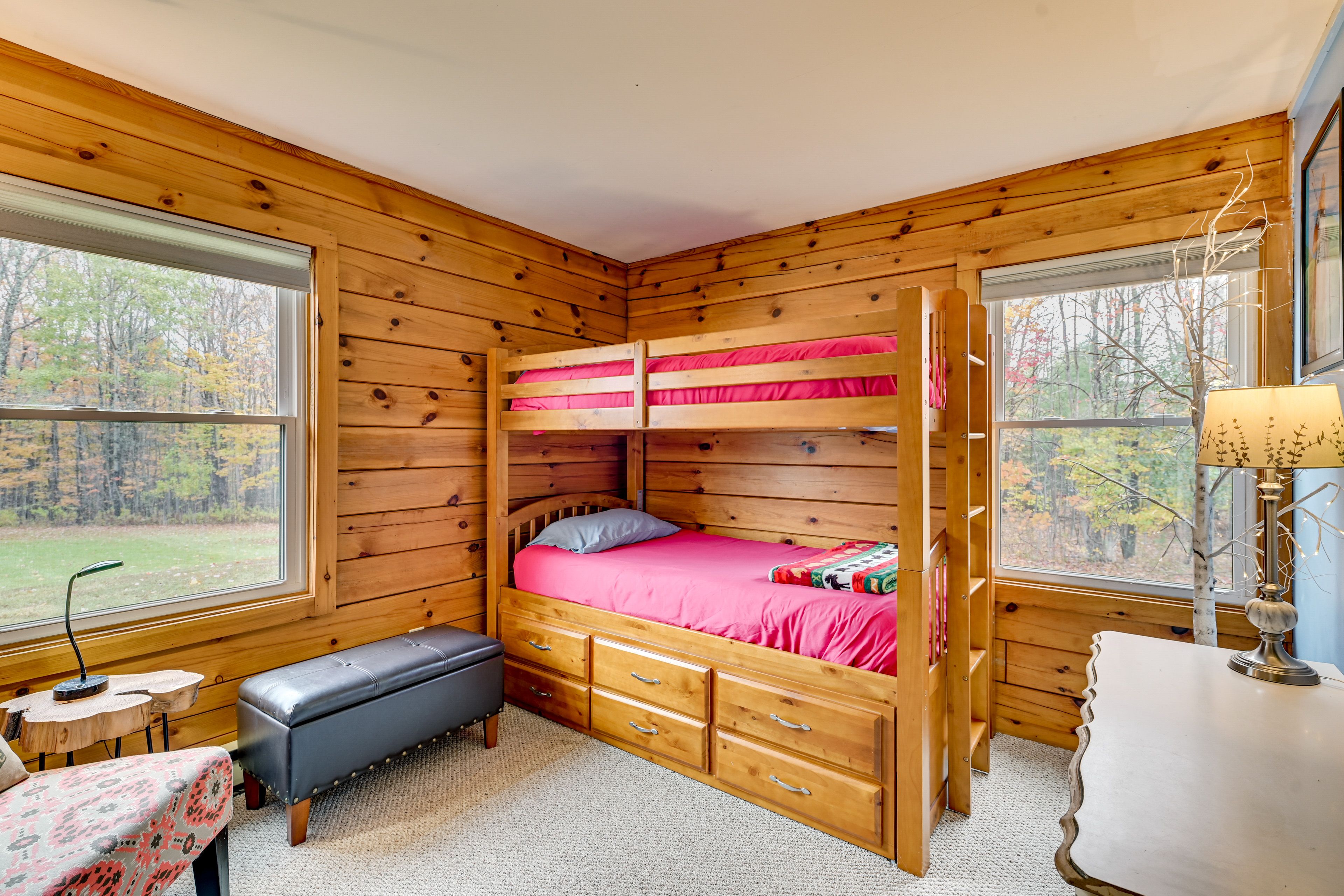 Bedroom 2 | Twin Bunk Bed w/ Twin Trundle