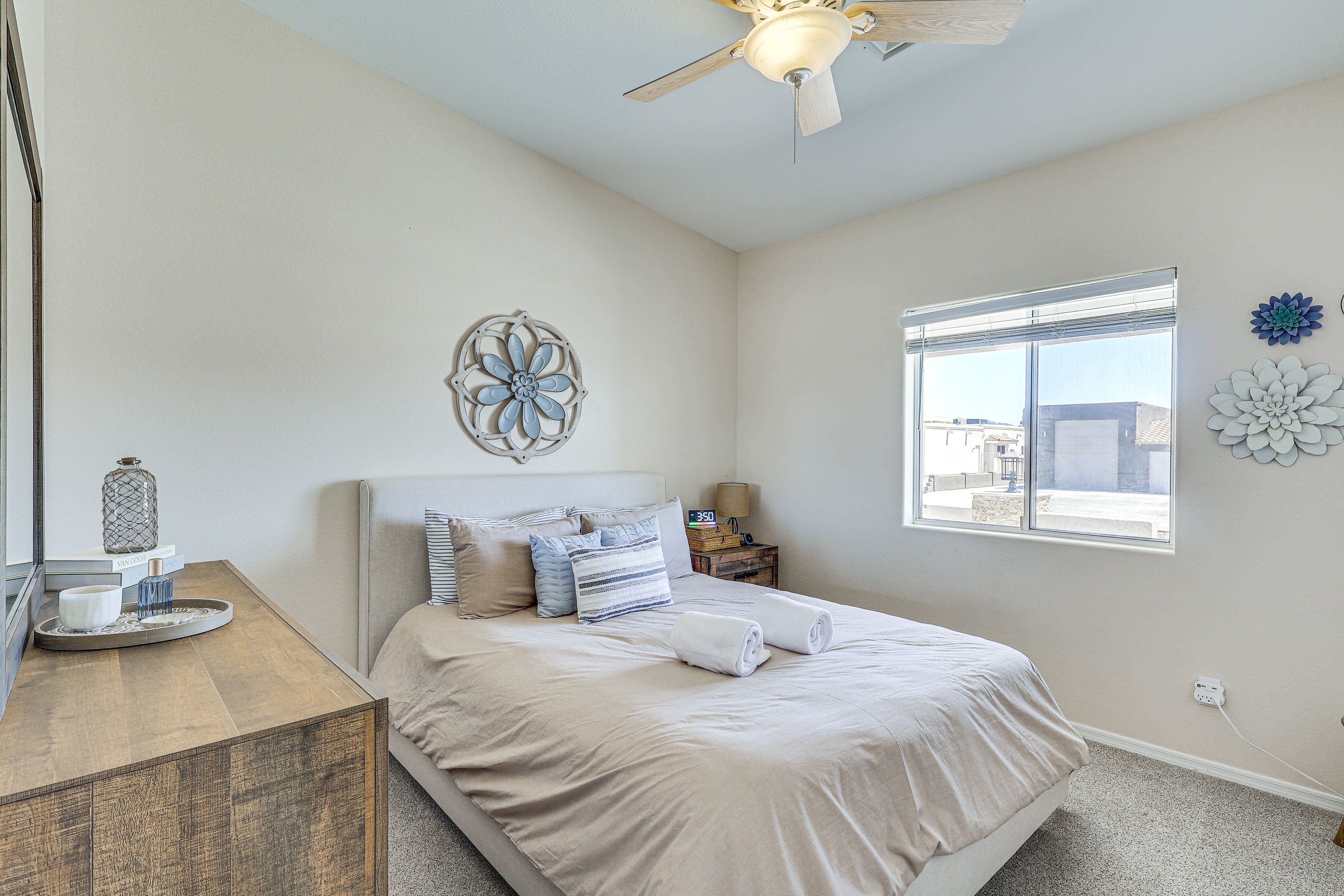 Bedroom 3 | Queen Bed
