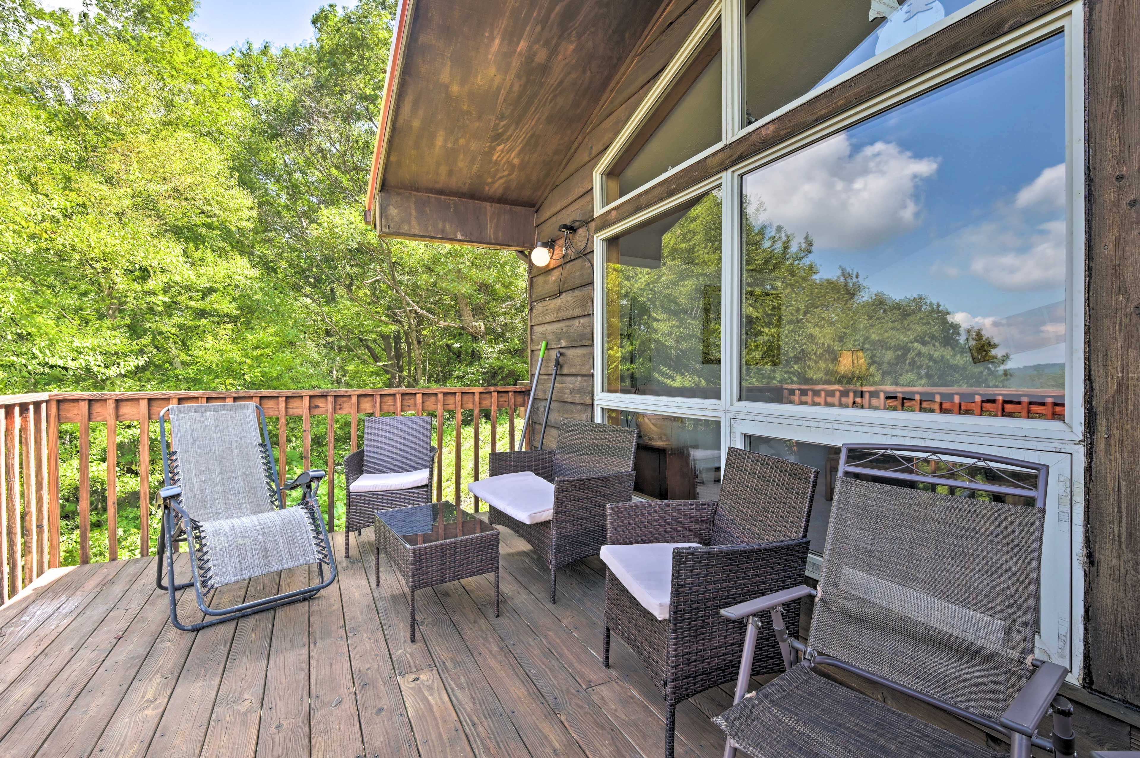 Furnished Patio
