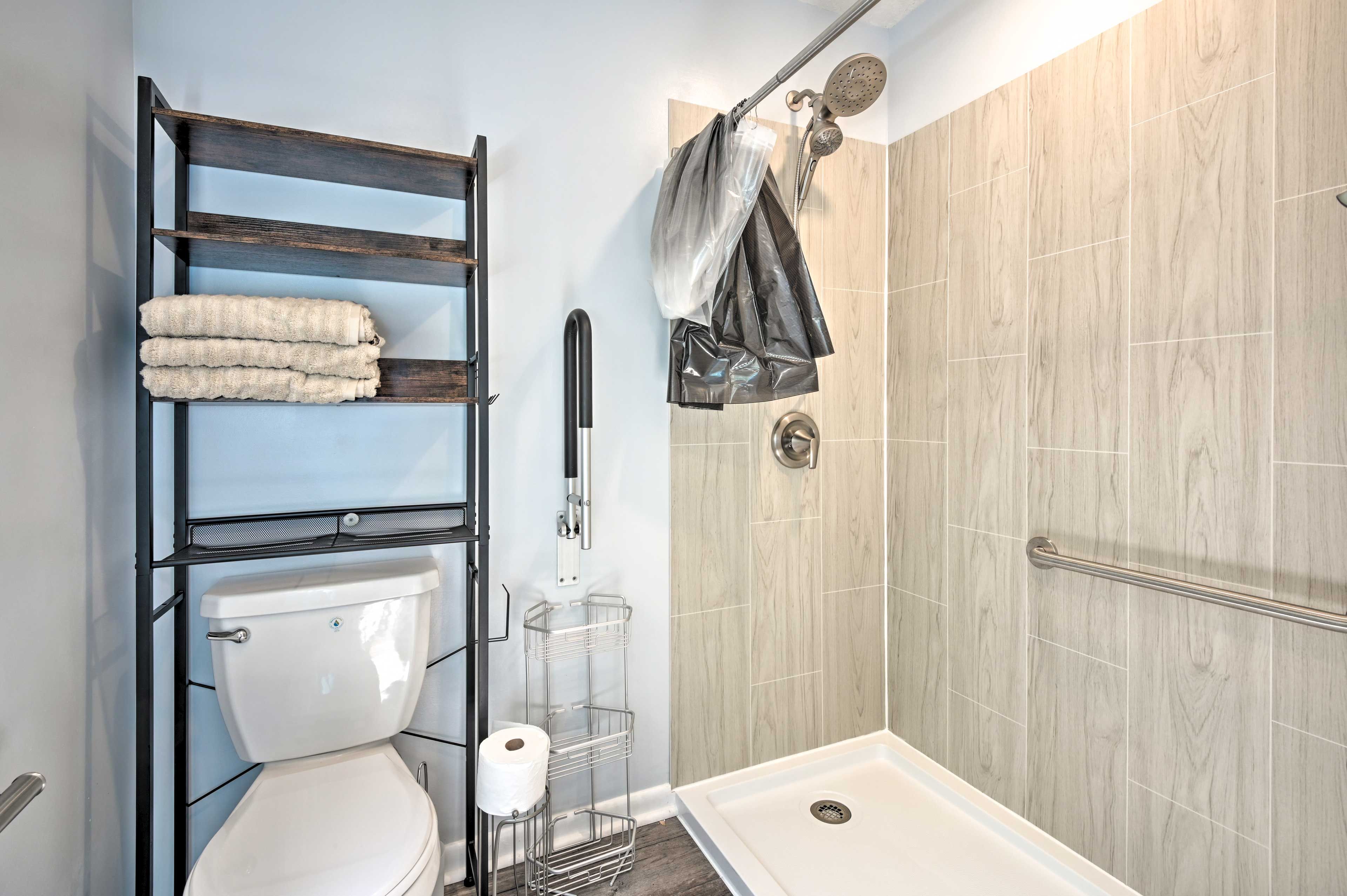 Full Bathroom | Walk-In Shower