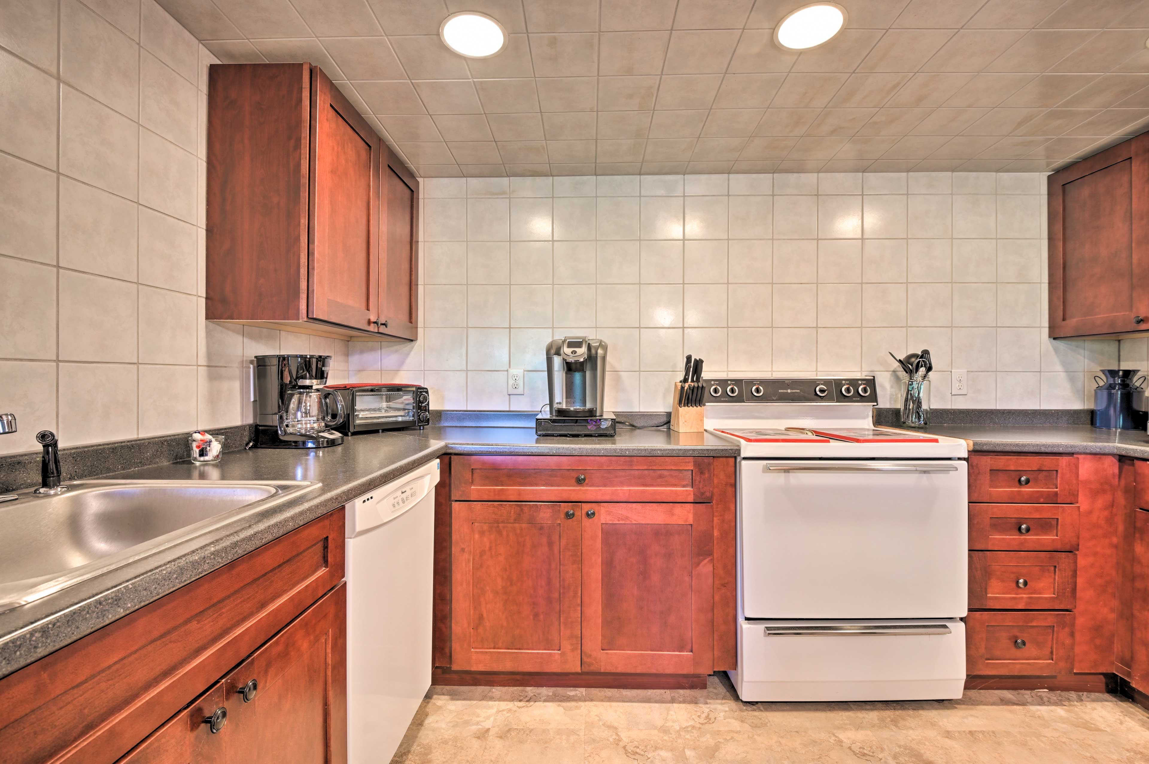 Lower Level Kitchen | Keurig Coffee Maker | Drip Coffee Maker