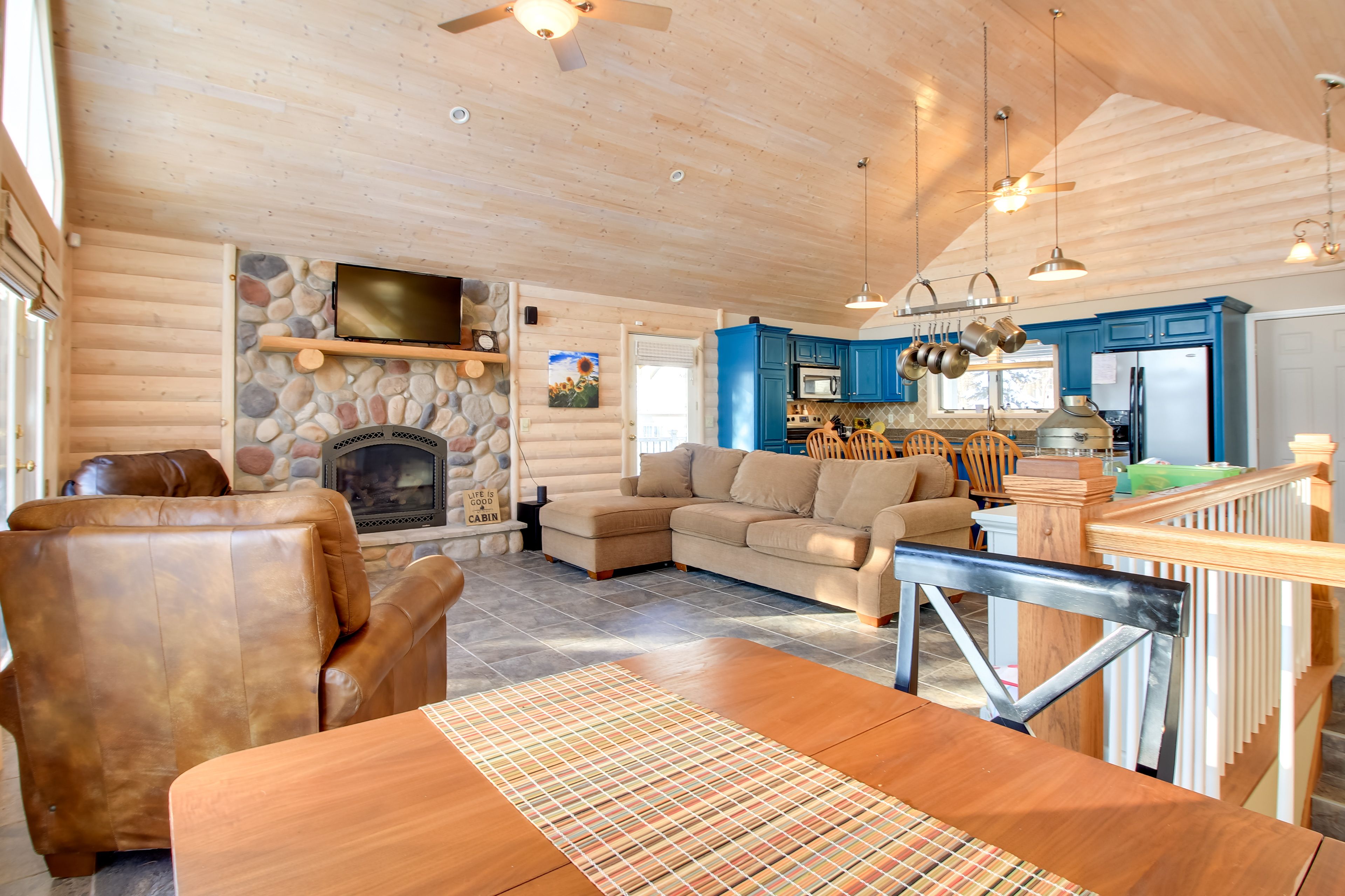 Brainerd Vacation Rental | 3BR | 3BA | 2,100 Sq Ft | Stairs Required to Access