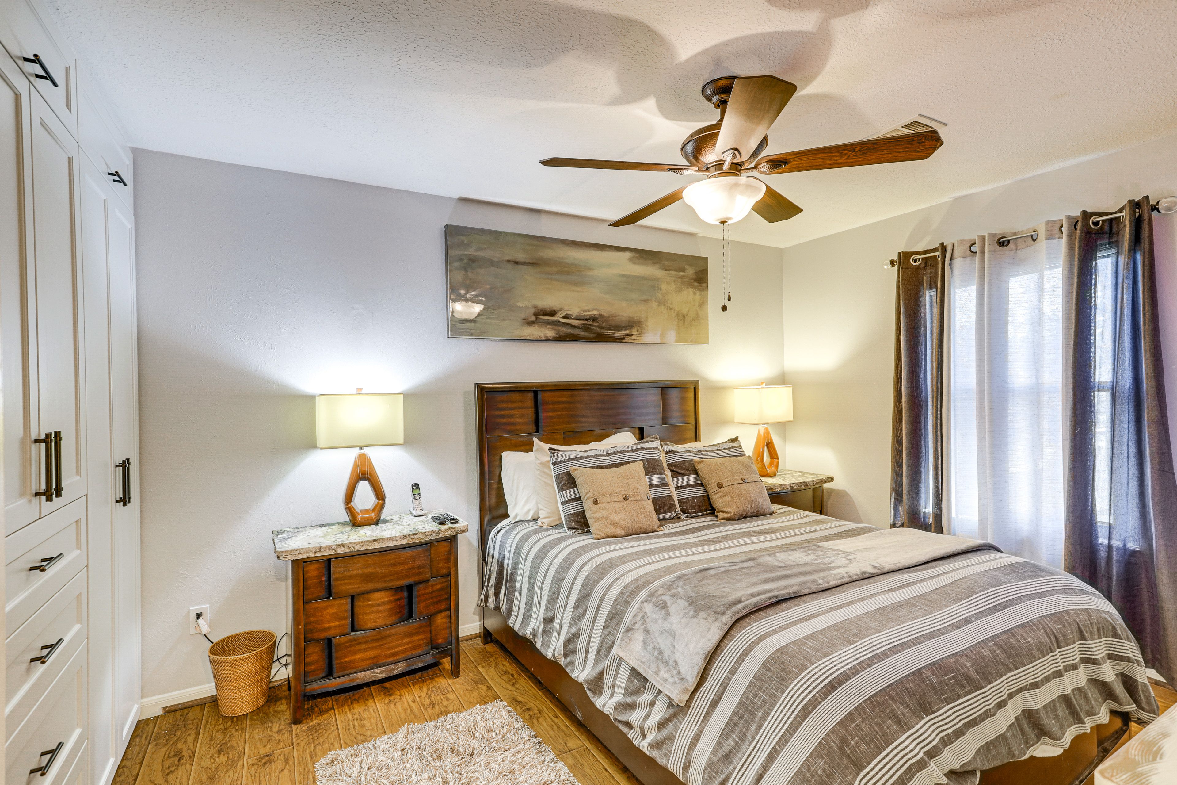 Bedroom 2 | Queen Bed | Smart TV | 2nd Floor