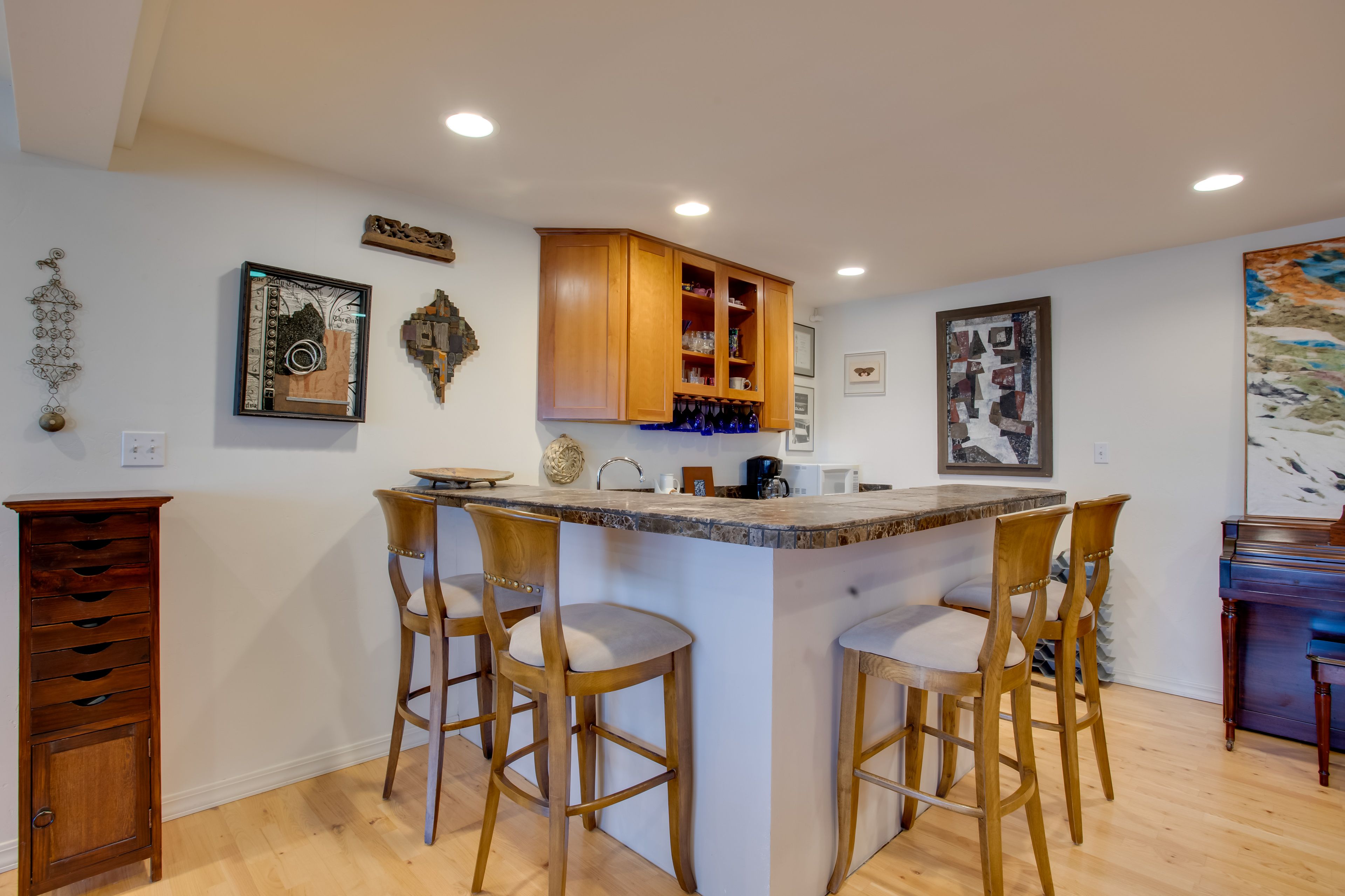 Kitchen | Cooking Basics | Breakfast Bar Seating | Open Floor Plan