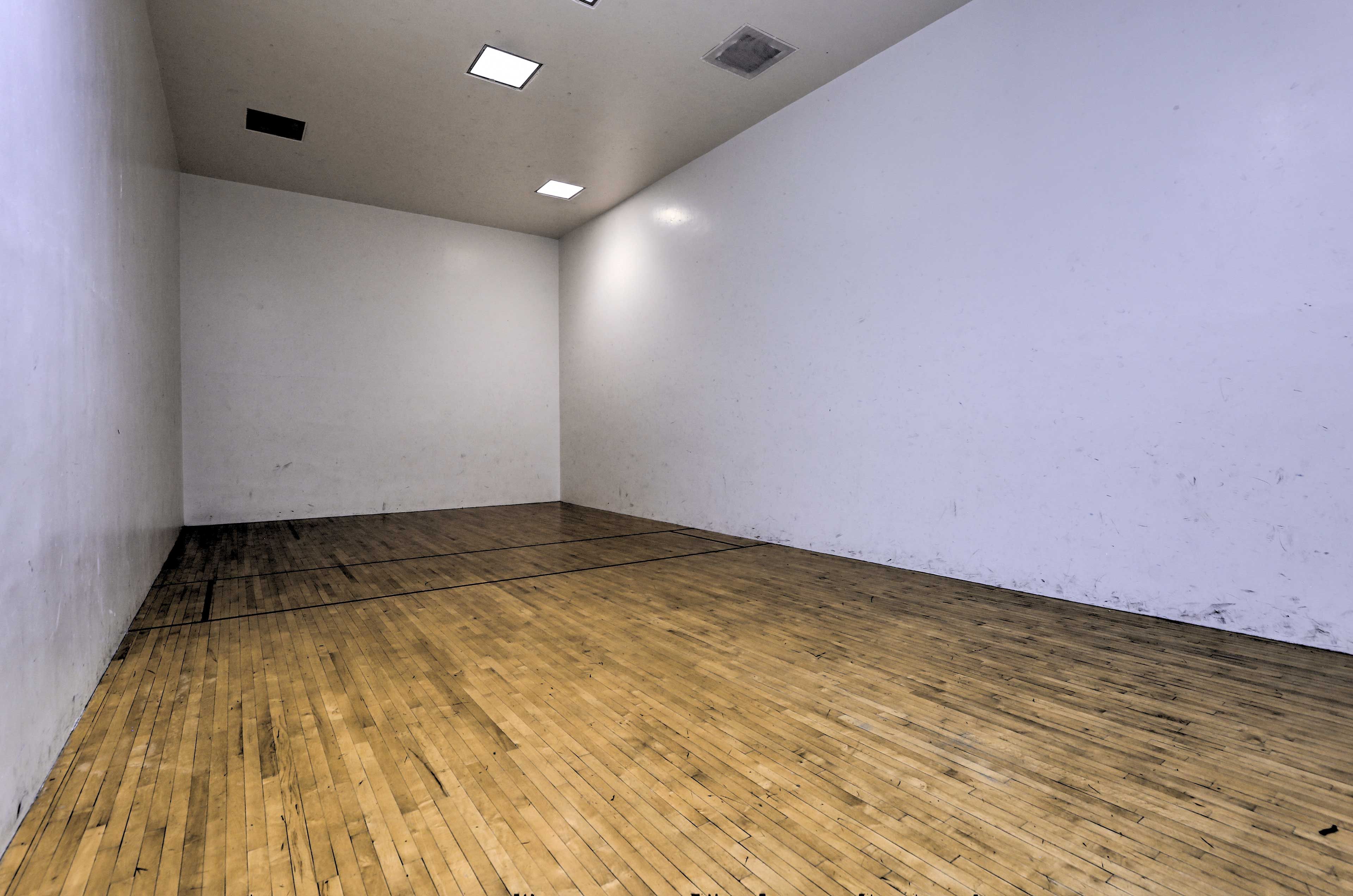 Community Amenities | Raquetball