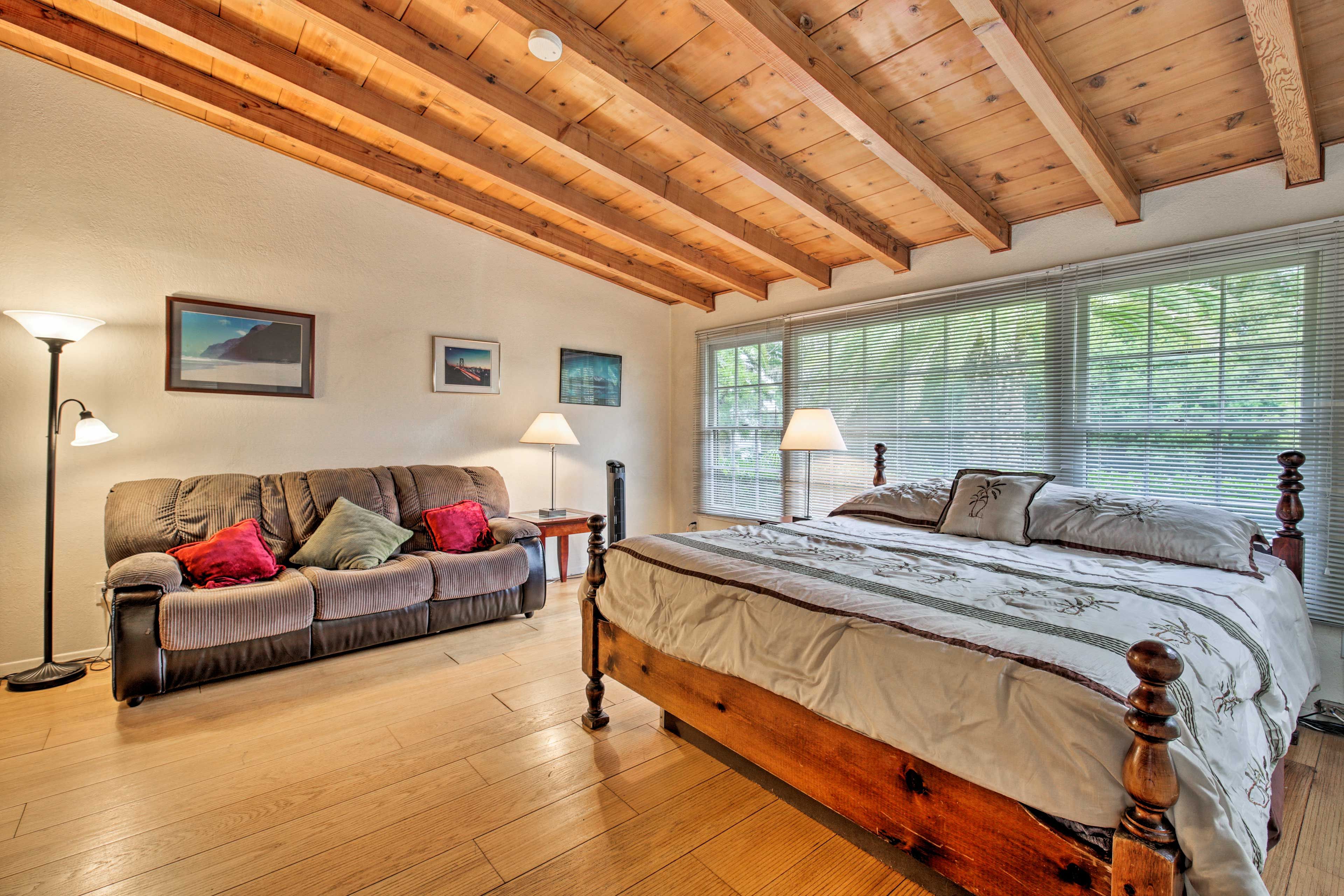 Bedroom 1 | King Bed | Fireplace