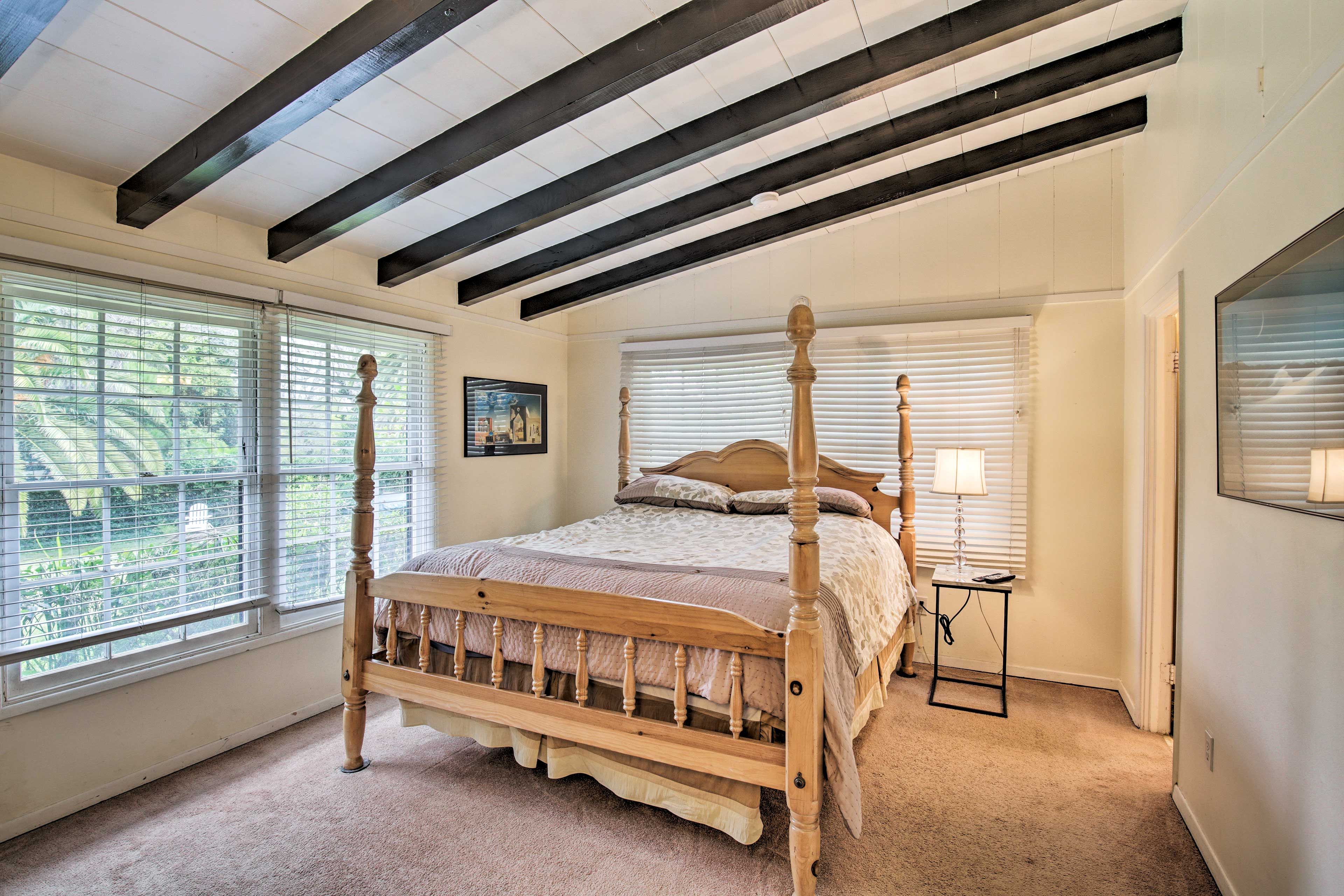 Bedroom 2 | King Bed