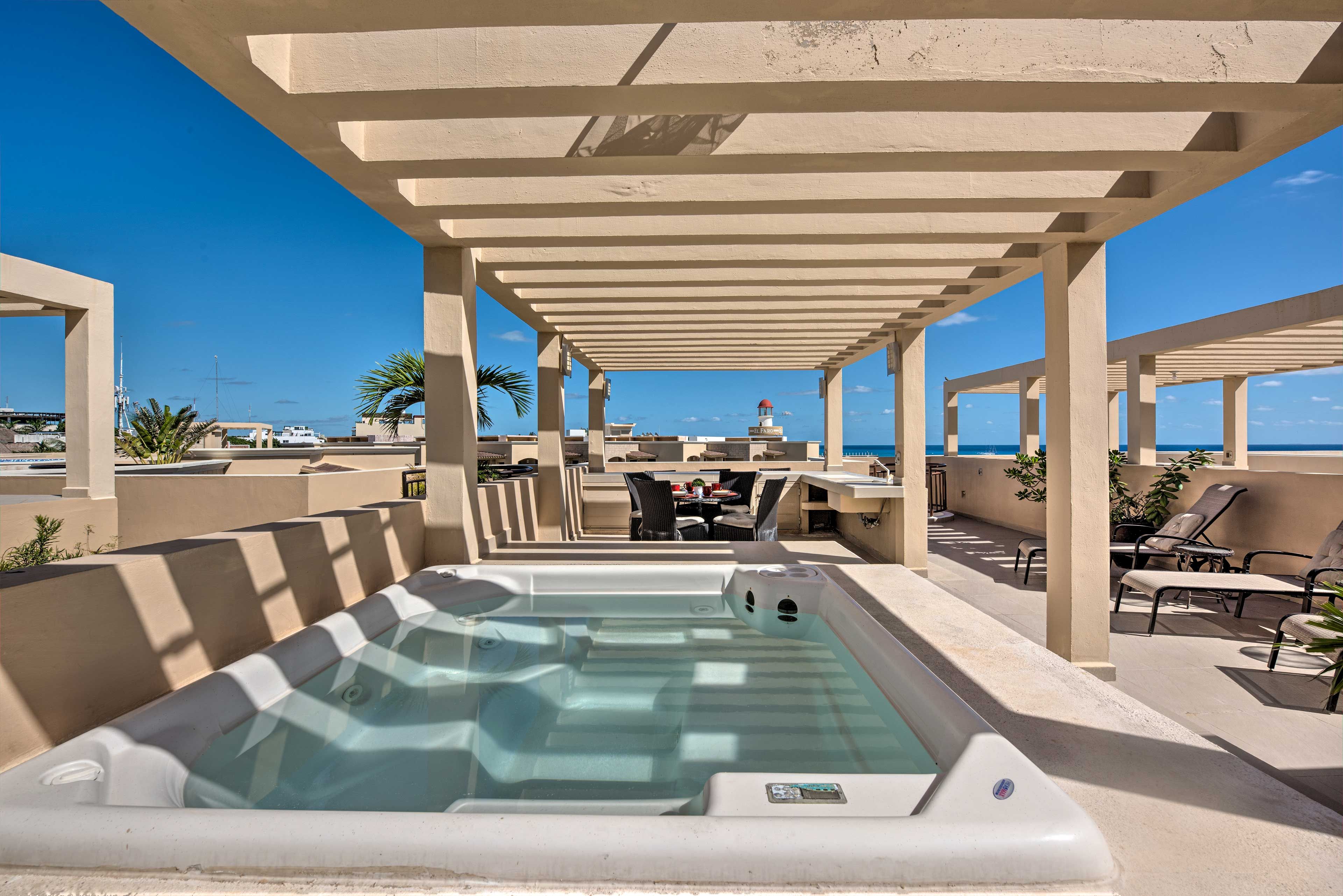 Rooftop Patio | Plunge Pool