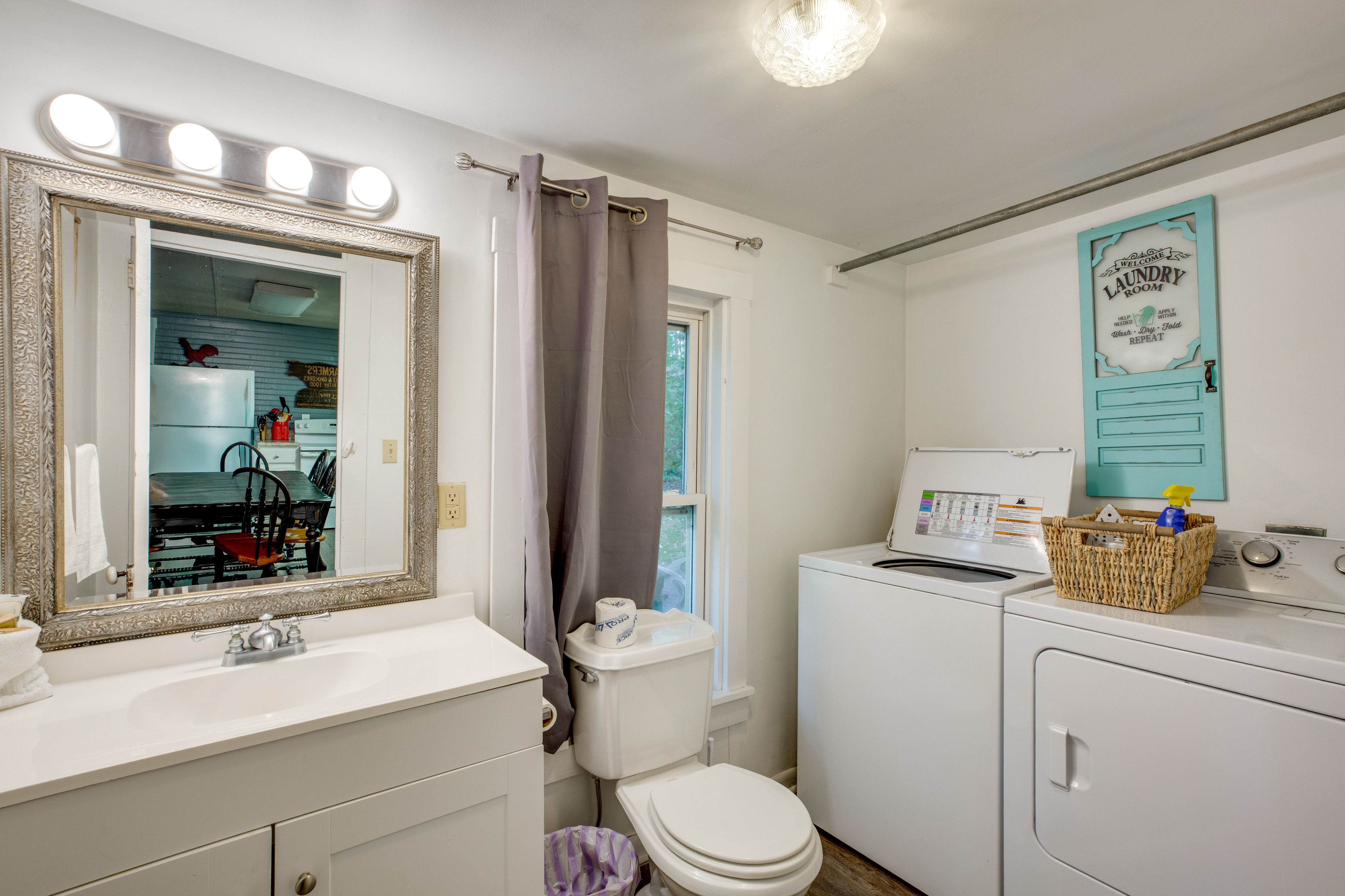 Full Bathroom | Linens & Towels