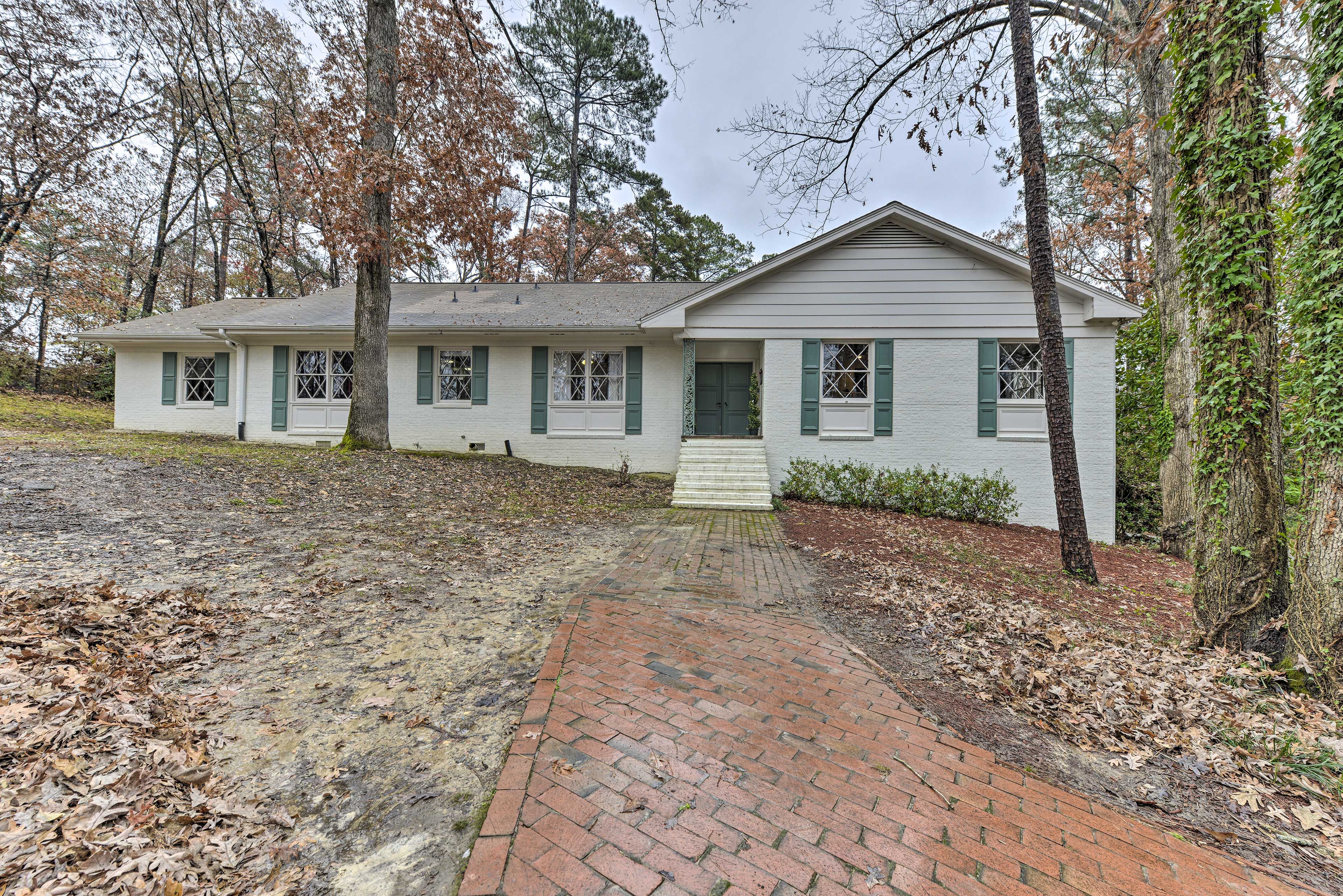 Feel right at home the moment you arrive at this suburban gem!