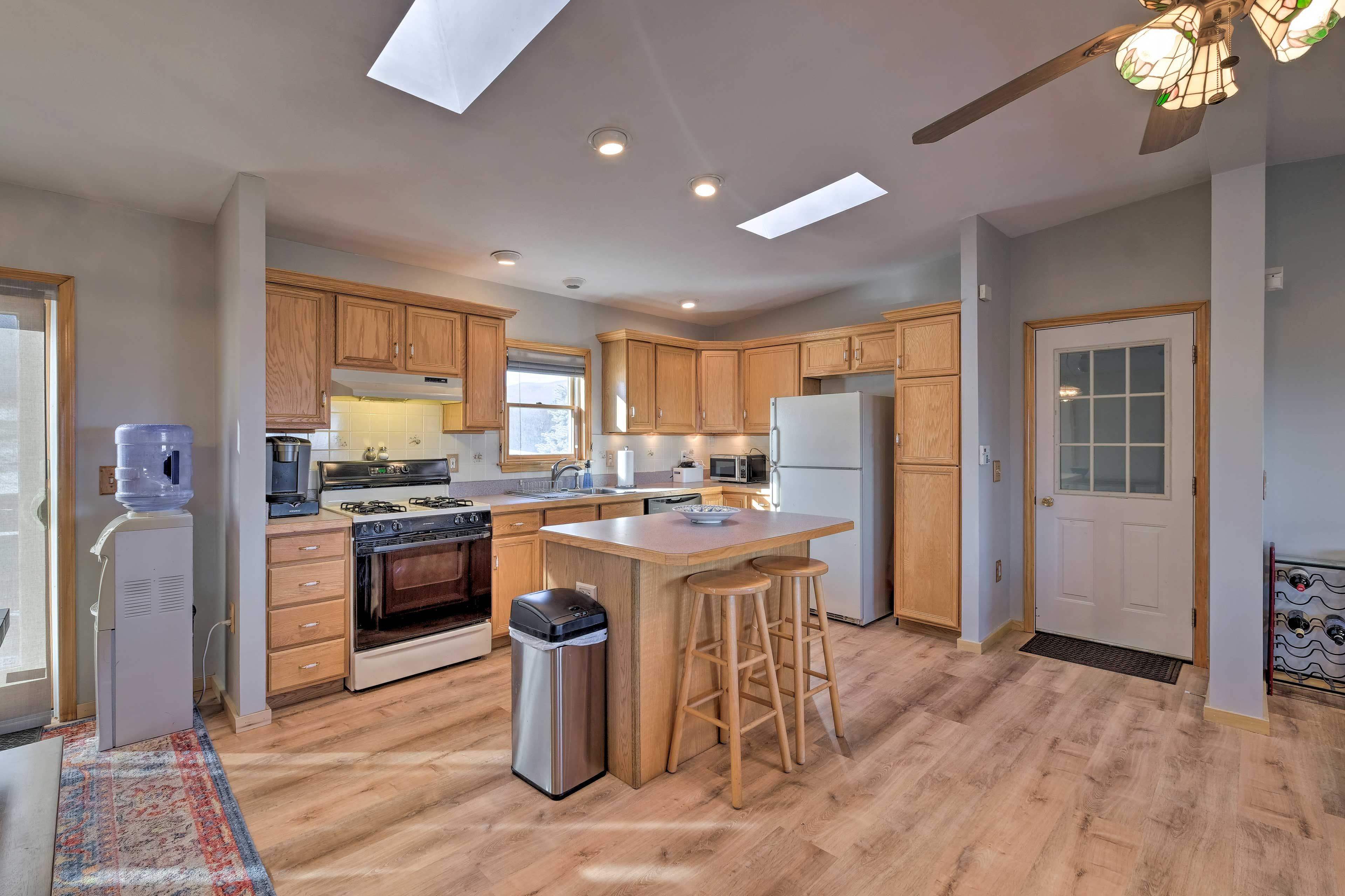 Kitchen | Coffee Maker | Toaster