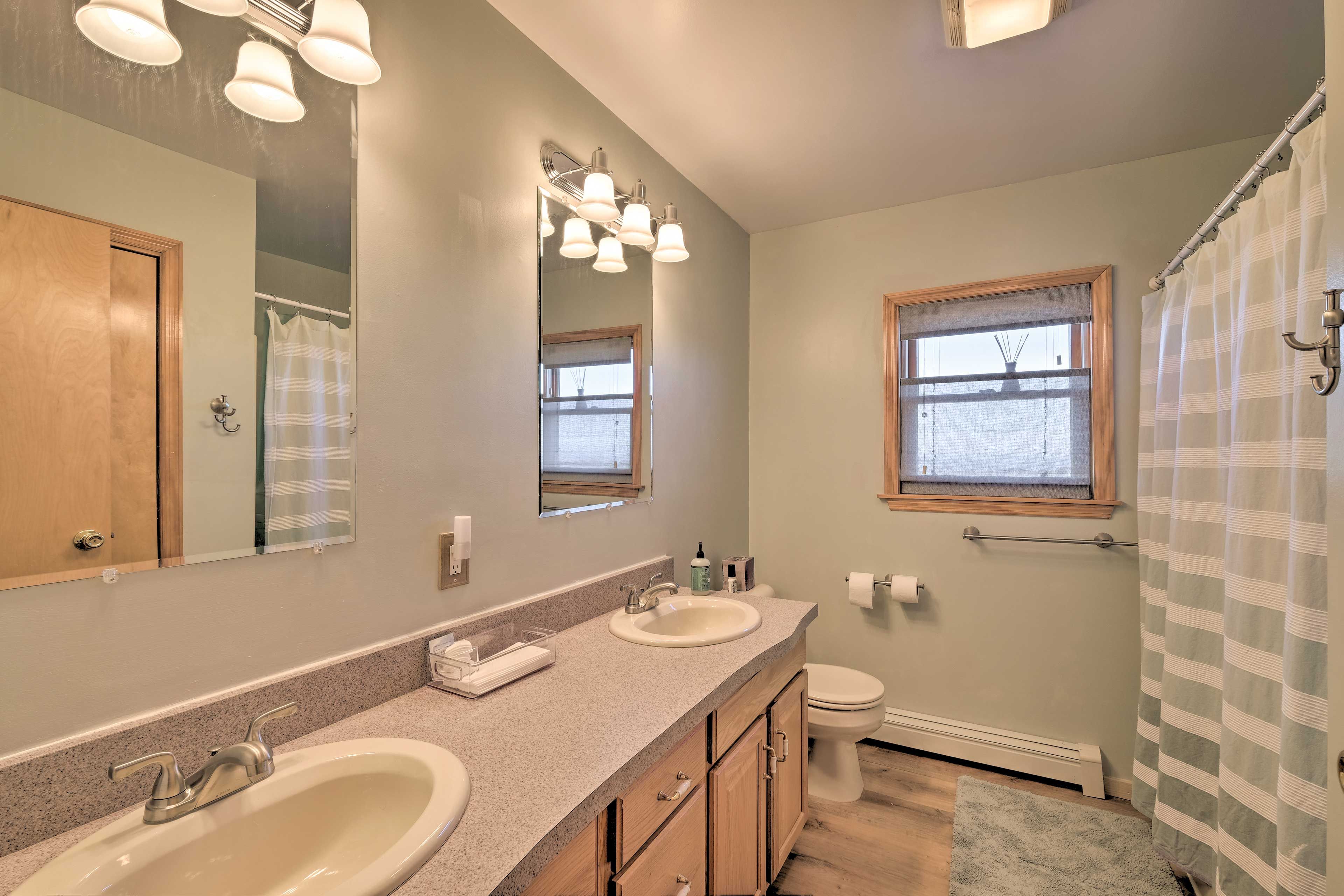 Full Bathroom