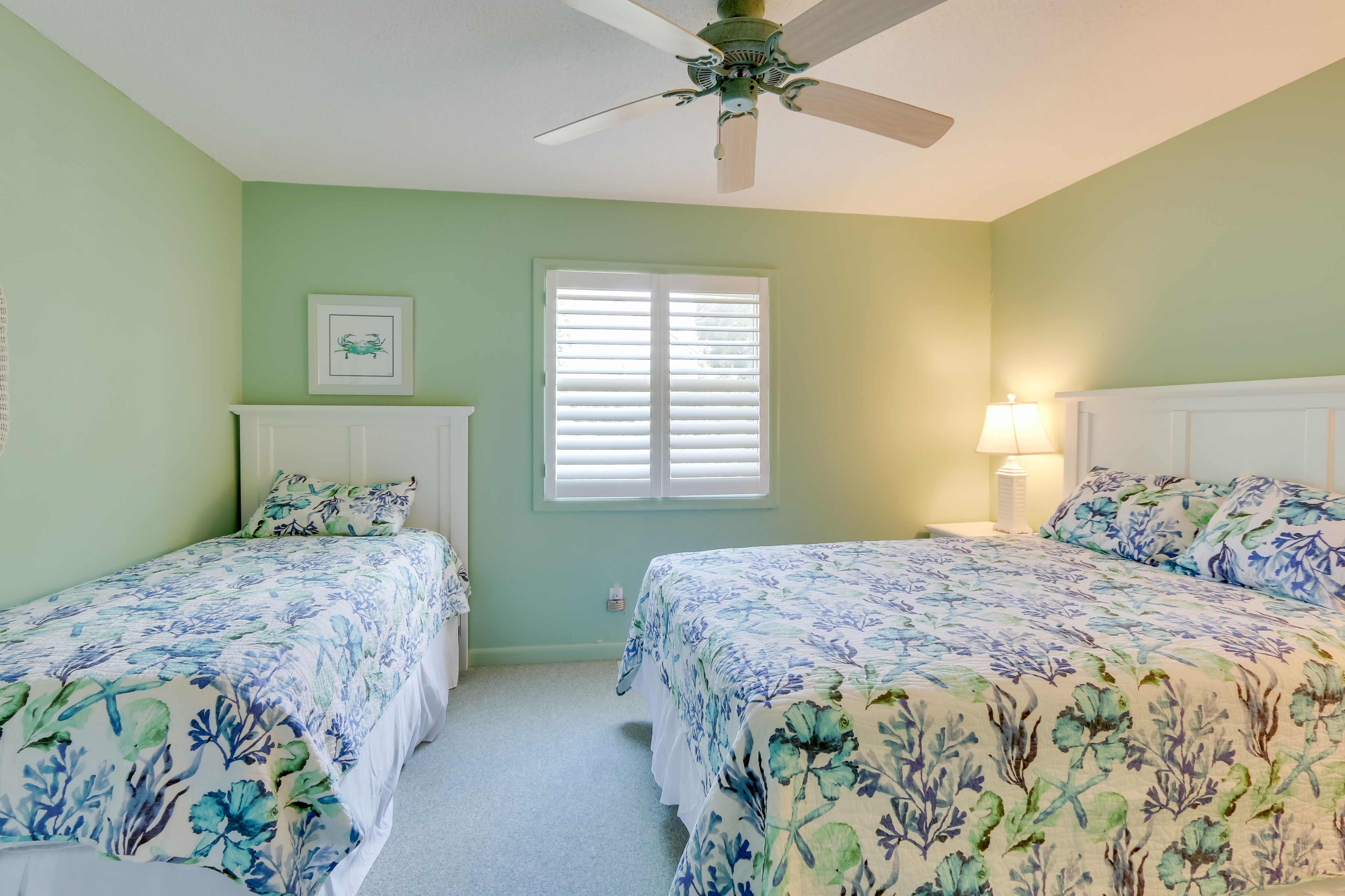 Bedroom 2 | Queen Bed | Twin Bed