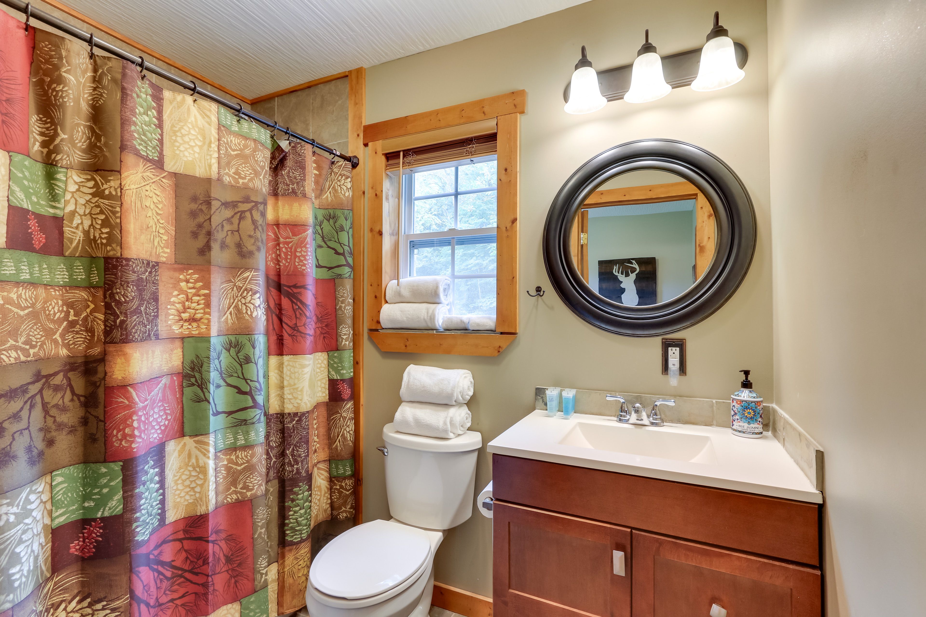 Full Bathroom