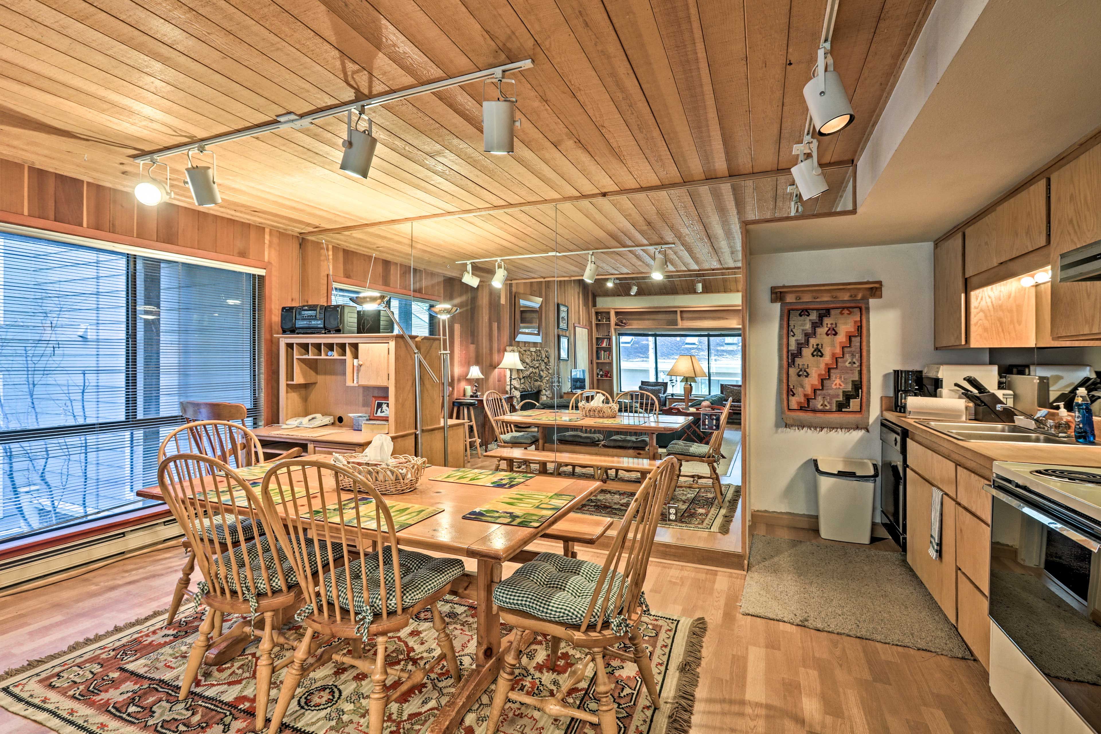 This Incline Village vacation rental features a fully equipped kitchen.
