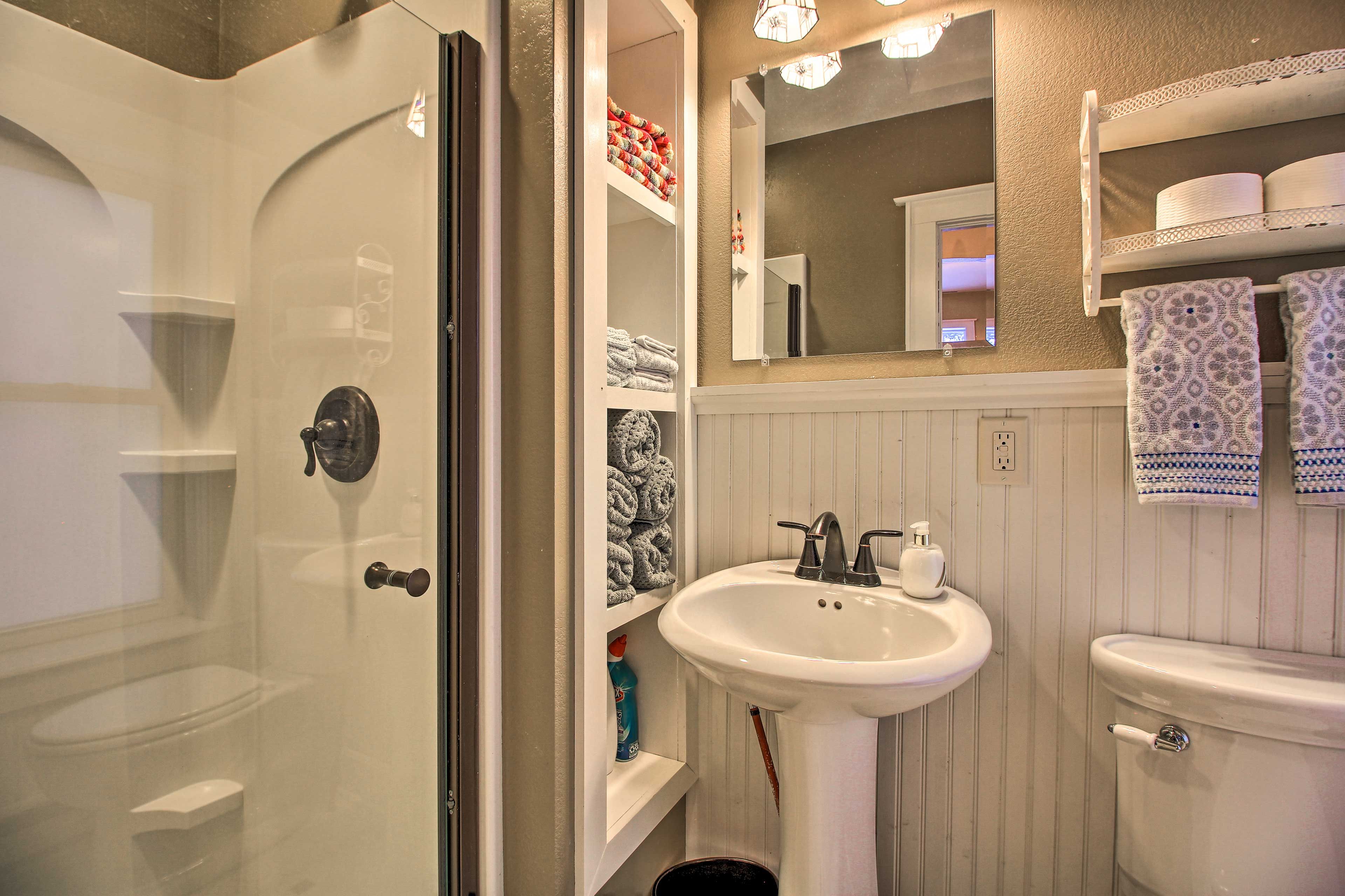 Bathroom | Towels Provided