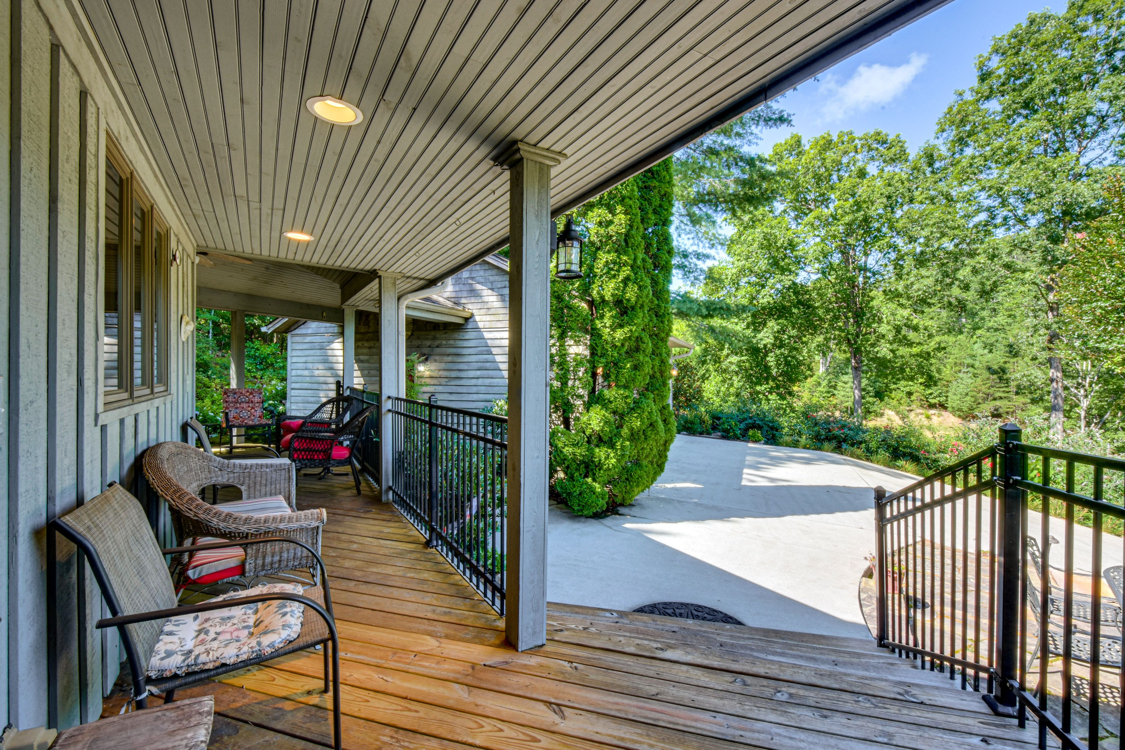 Top Patio | Front Porch