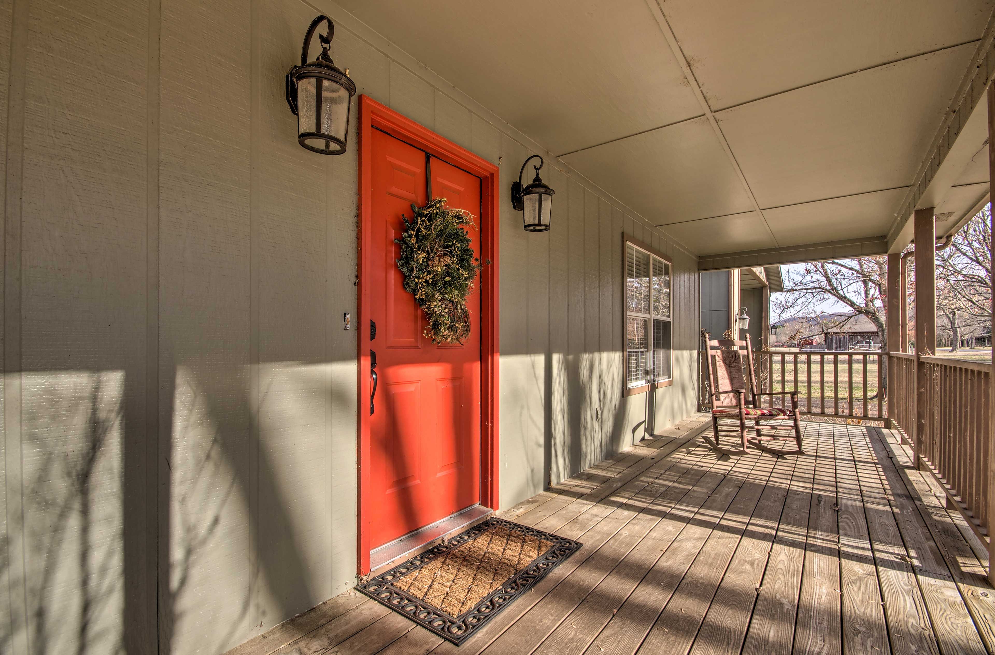 Let yourself into a peaceful Mountain View vacation.