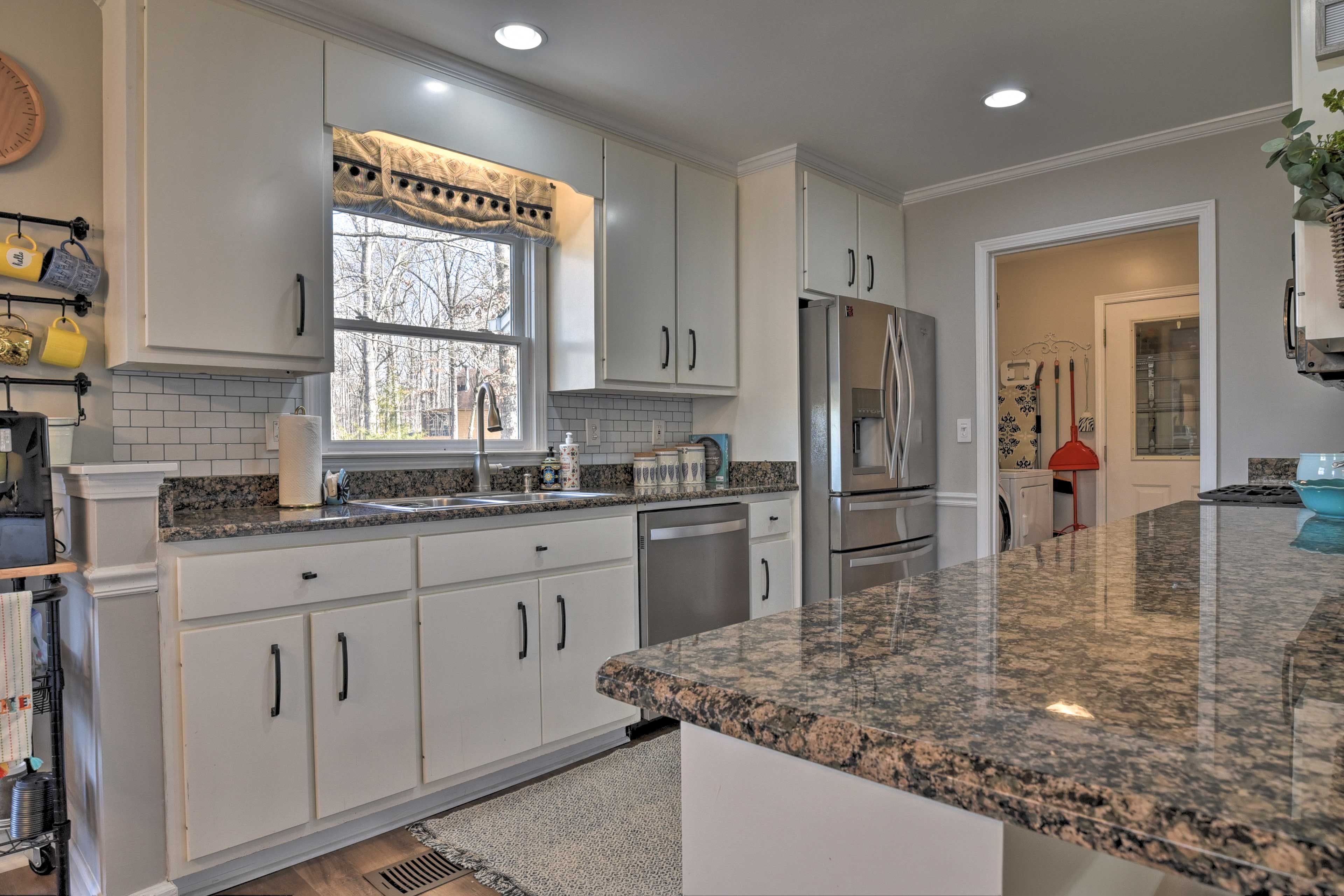 Kitchen | Keurig Coffee Maker | Dishwasher | Cooking Basics